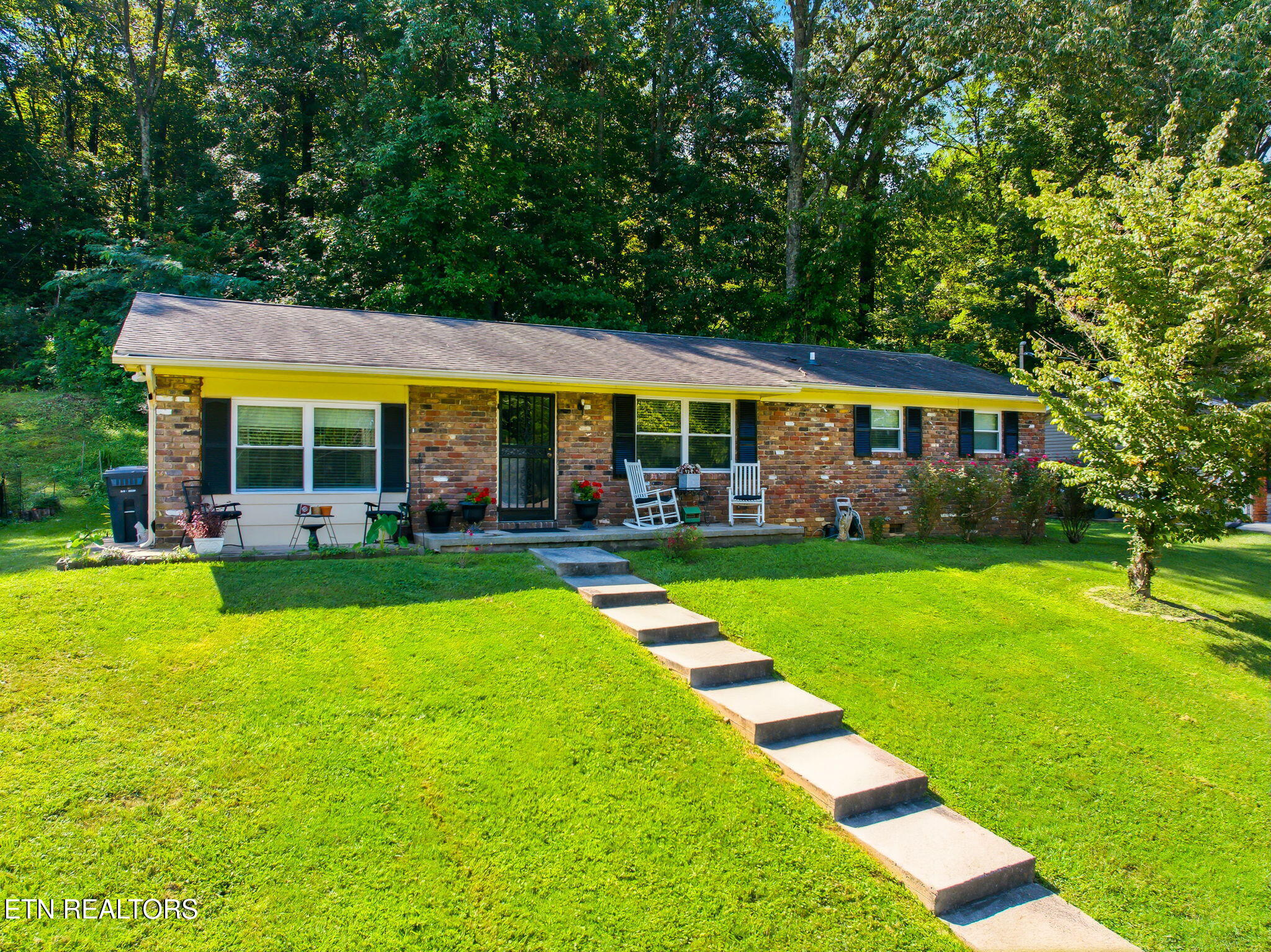 5116 Spring Valley Drive Knoxville TN 37917