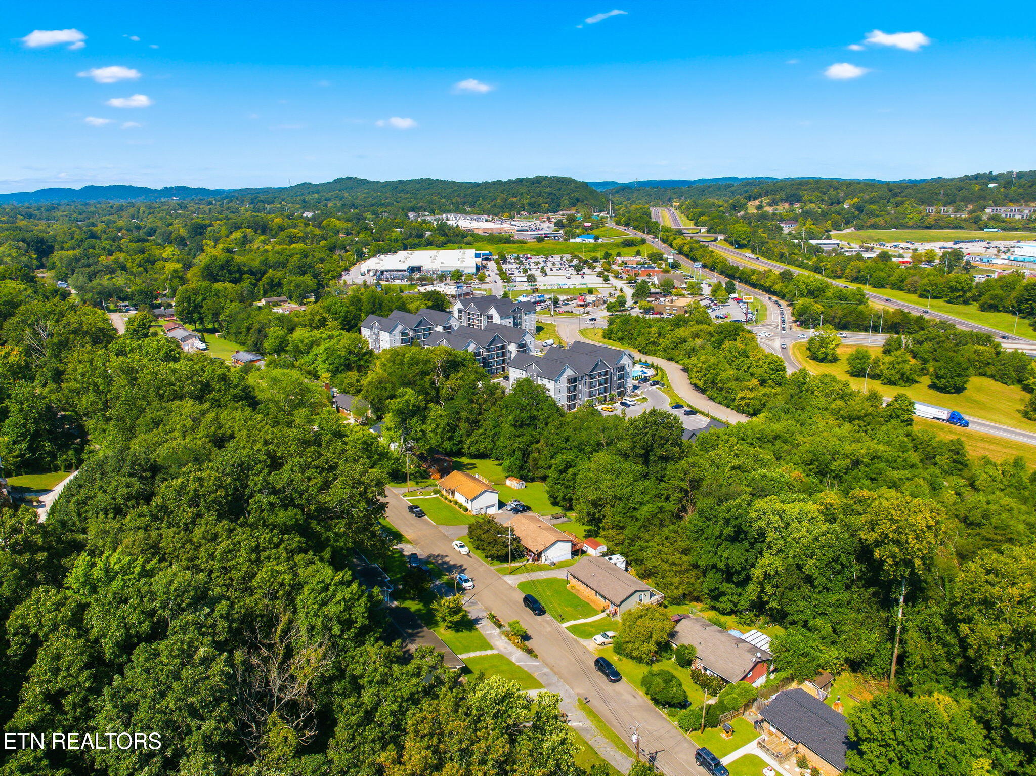 5116 Spring Valley Drive Knoxville TN 37917