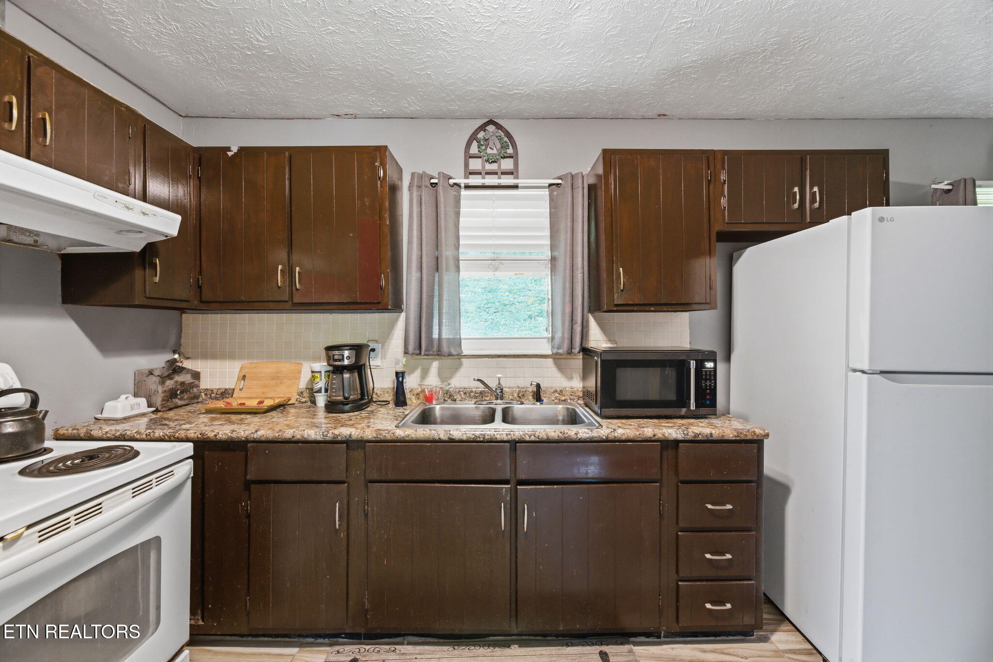 5116 Spring Valley Drive Knoxville TN 37917