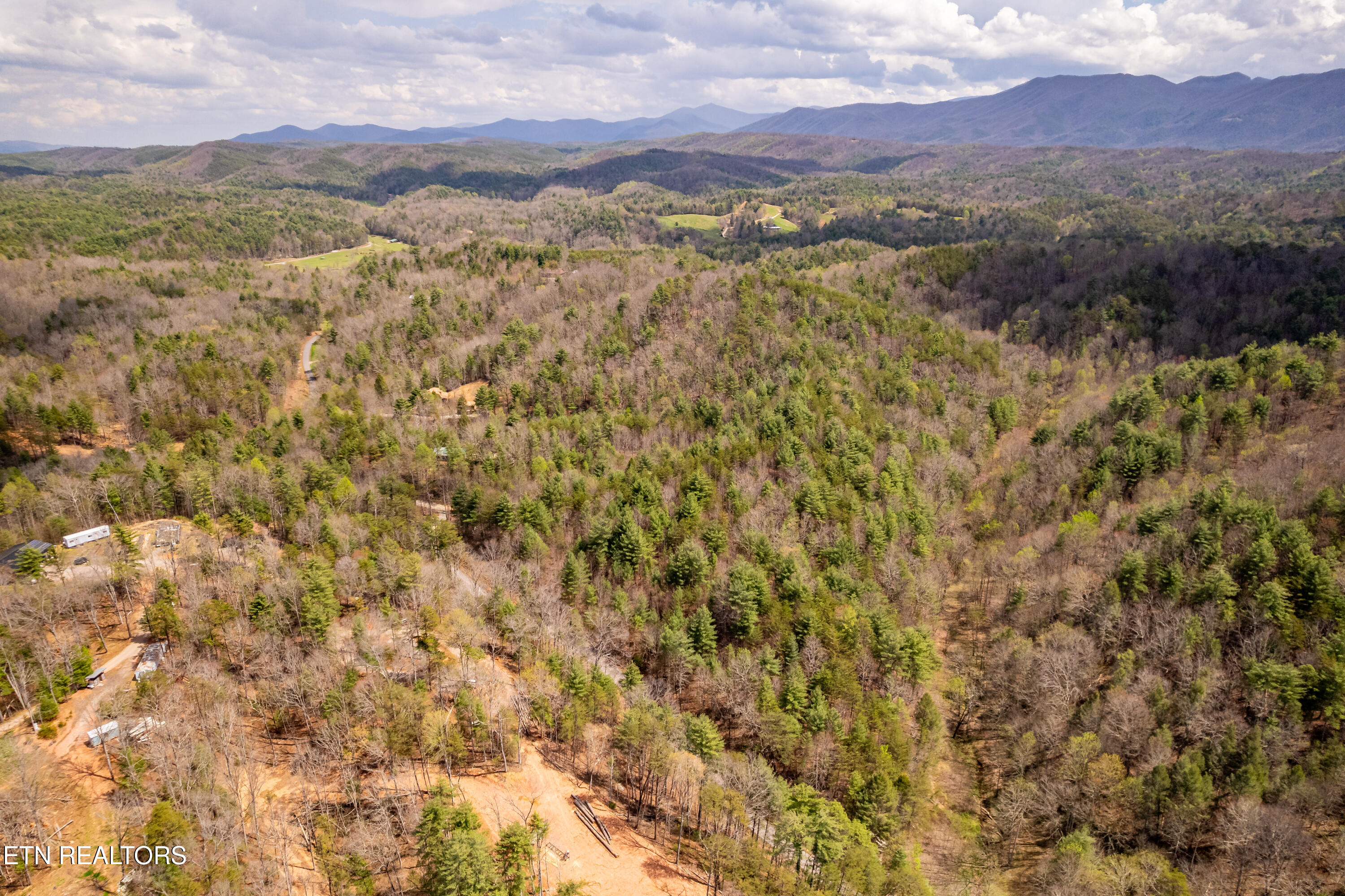 1700 Rafter Road Tellico Plains TN 37385