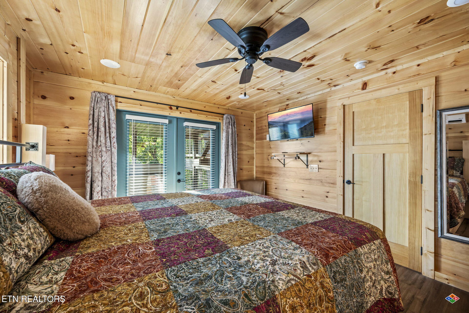 1135 Shady Grove Lane Gatlinburg TN 37738