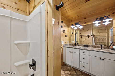 1135 Shady Grove Lane Gatlinburg TN 37738