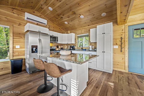 1135 Shady Grove Lane Gatlinburg TN 37738