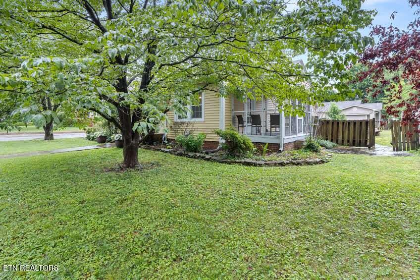 214 Broad Street Sweetwater TN 37874