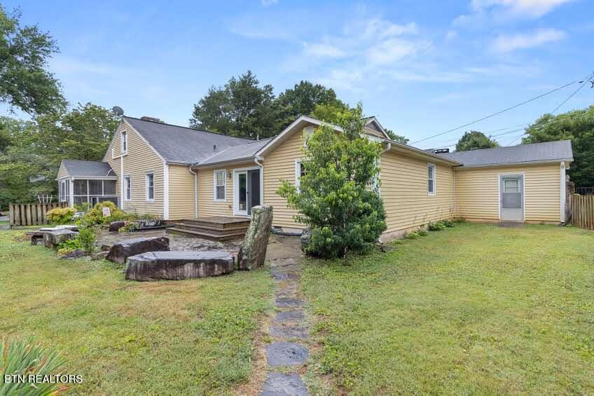 214 Broad Street Sweetwater TN 37874