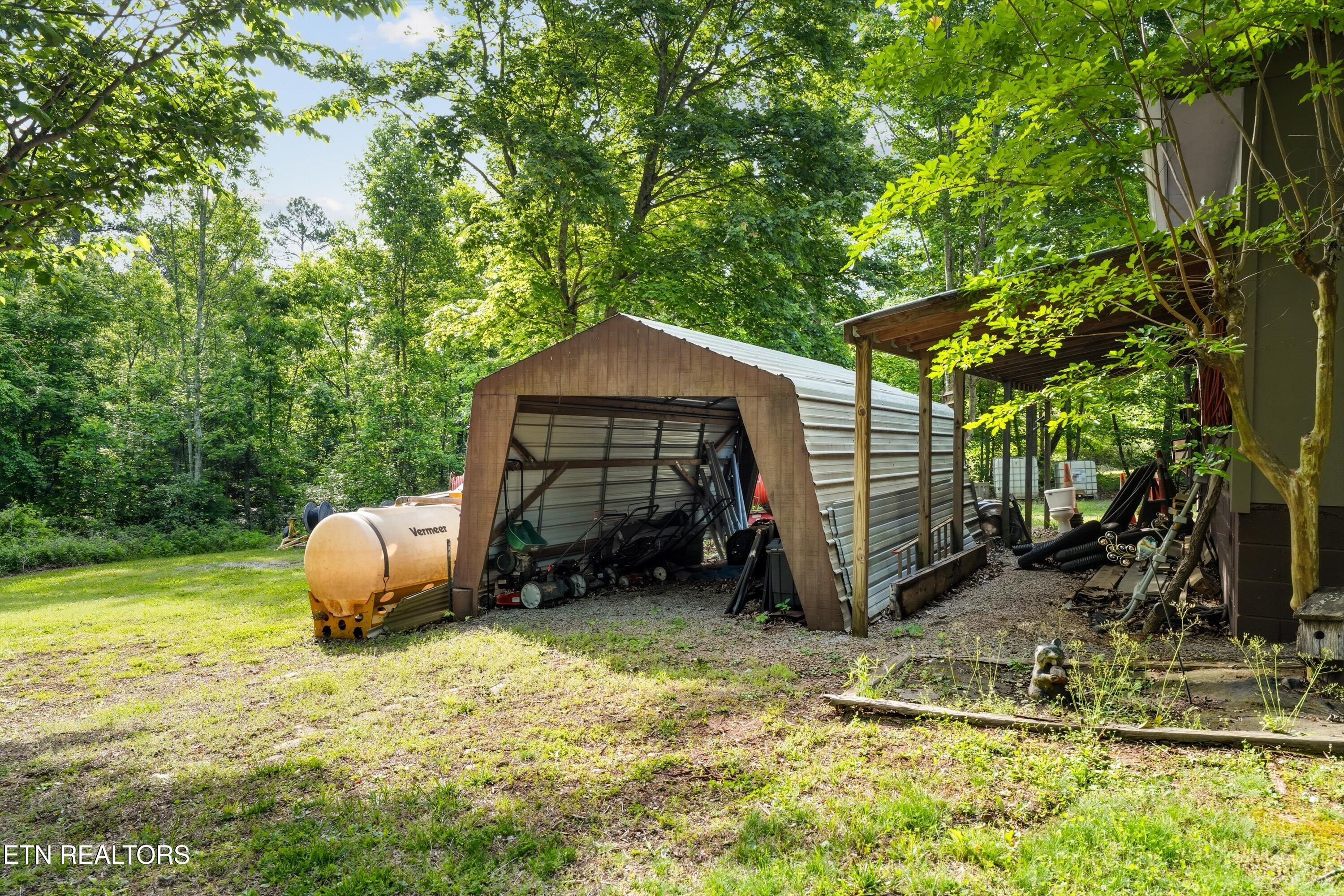 2380 Mckelvey Road Greenback TN 37742