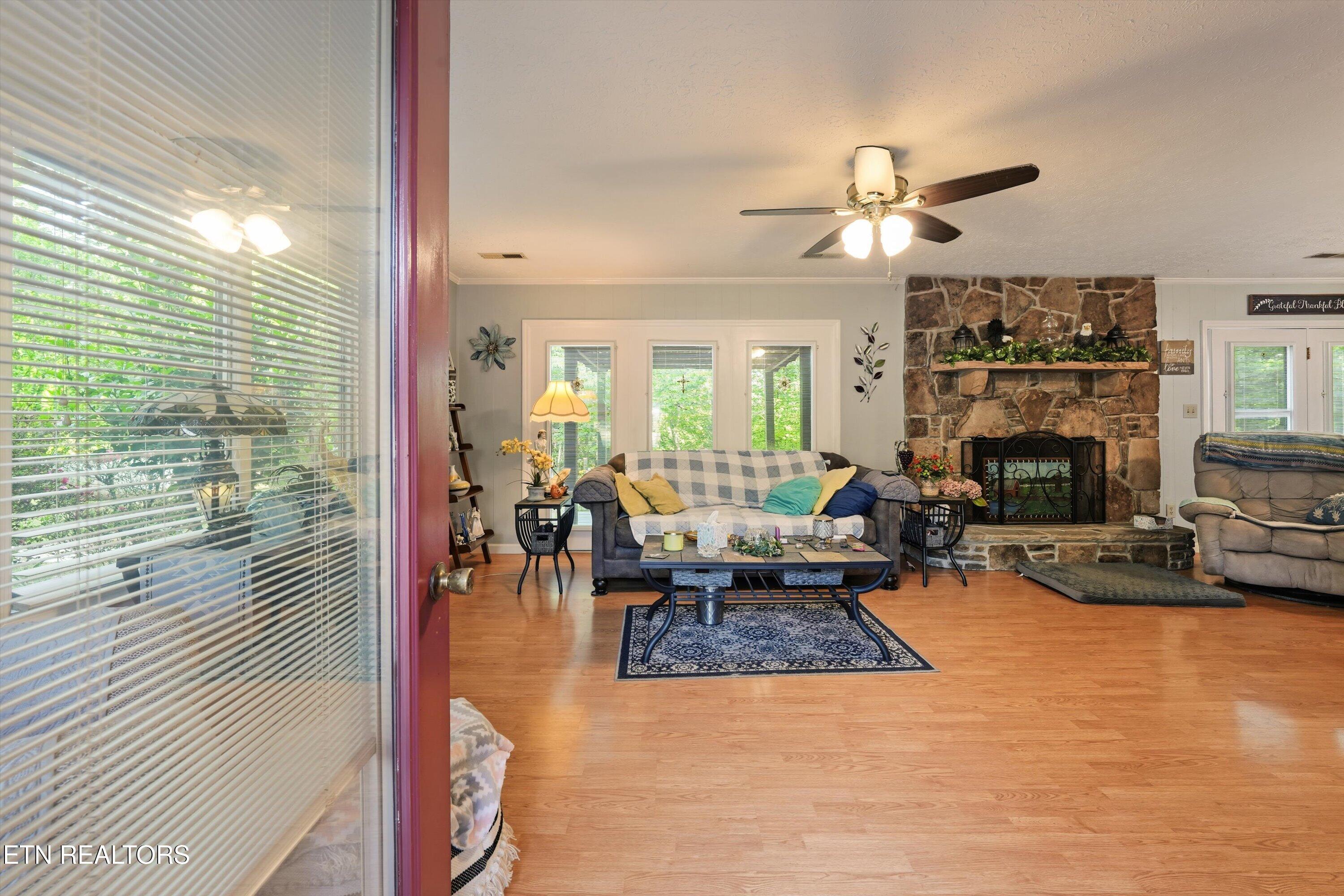 2380 Mckelvey Road Greenback TN 37742