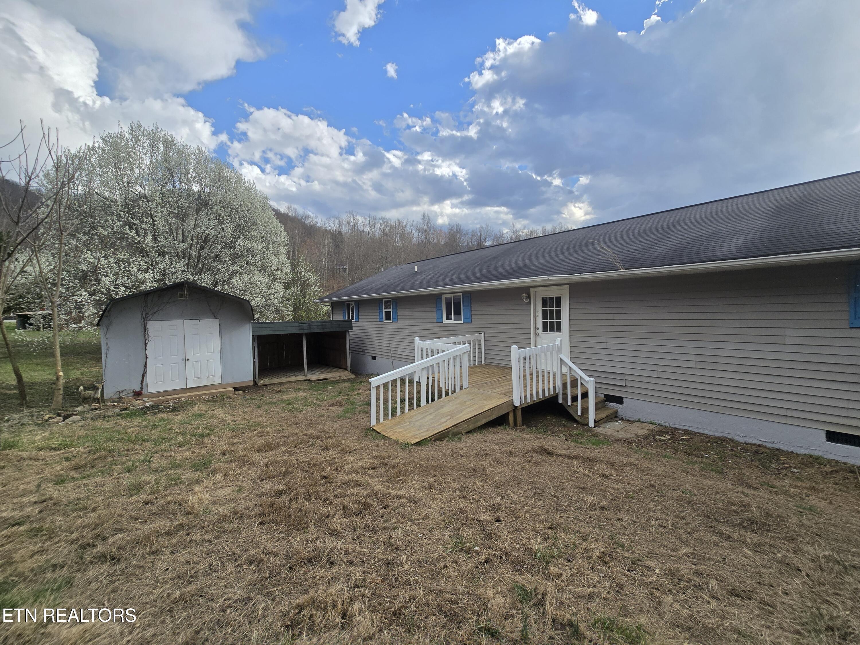 2737 Clabo Road Sevierville TN 37862