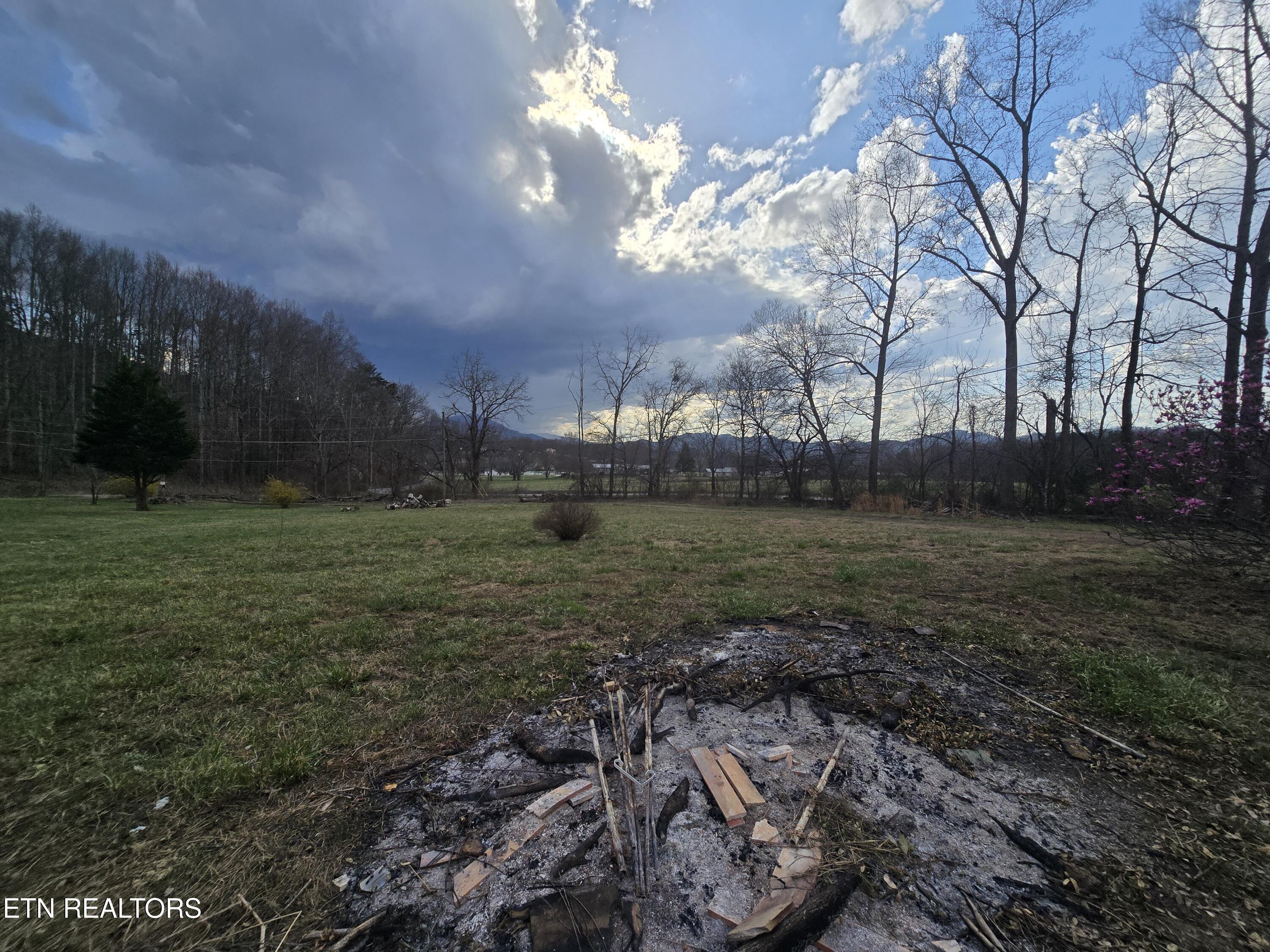 2737 Clabo Road Sevierville TN 37862