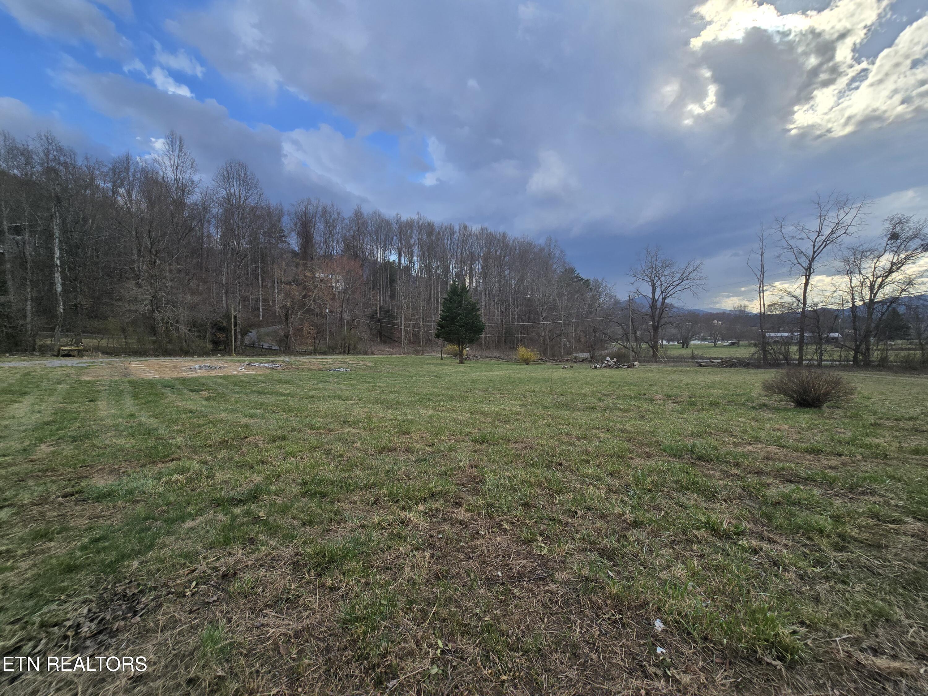 2737 Clabo Road Sevierville TN 37862