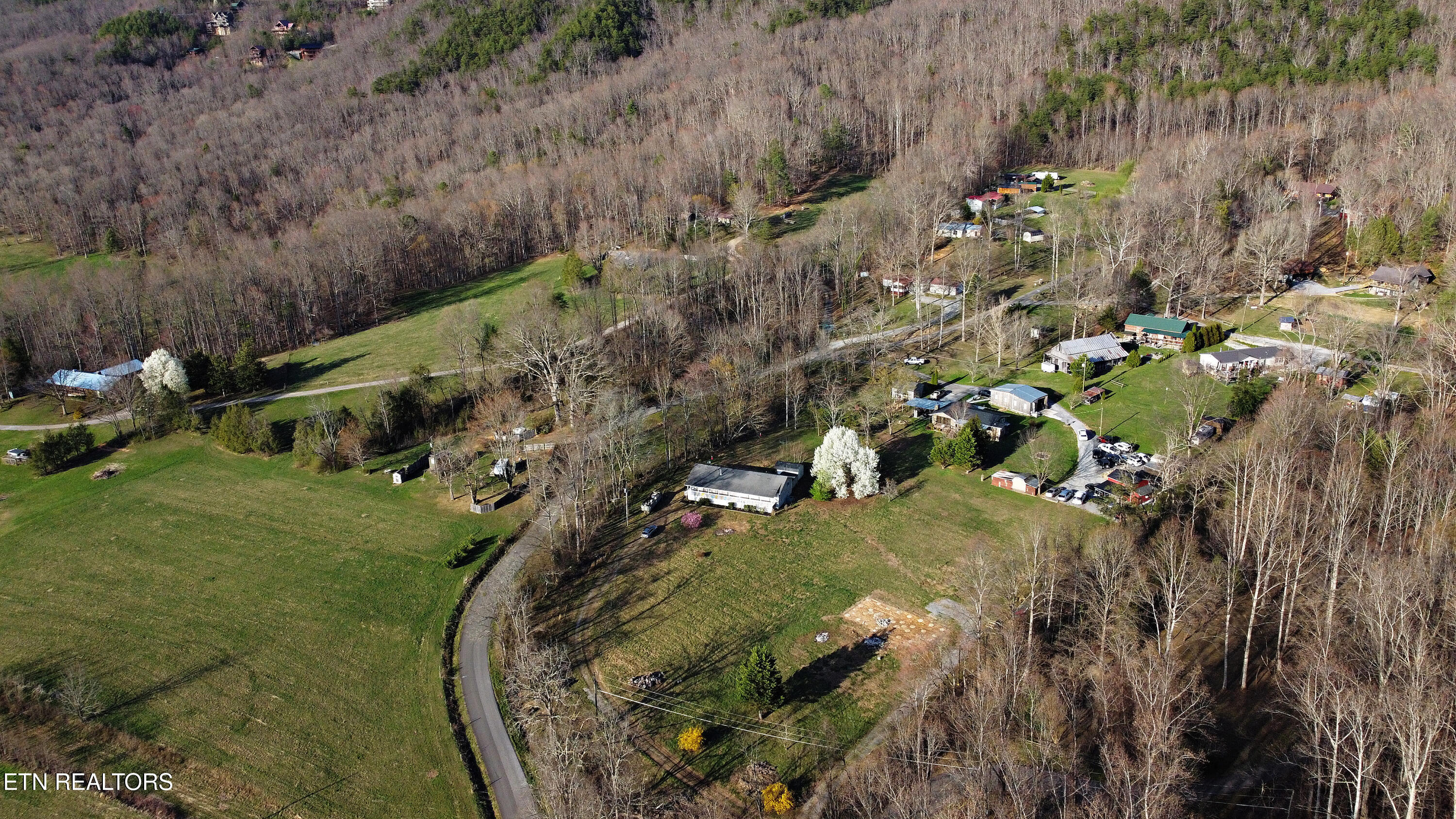 2737 Clabo Road Sevierville TN 37862