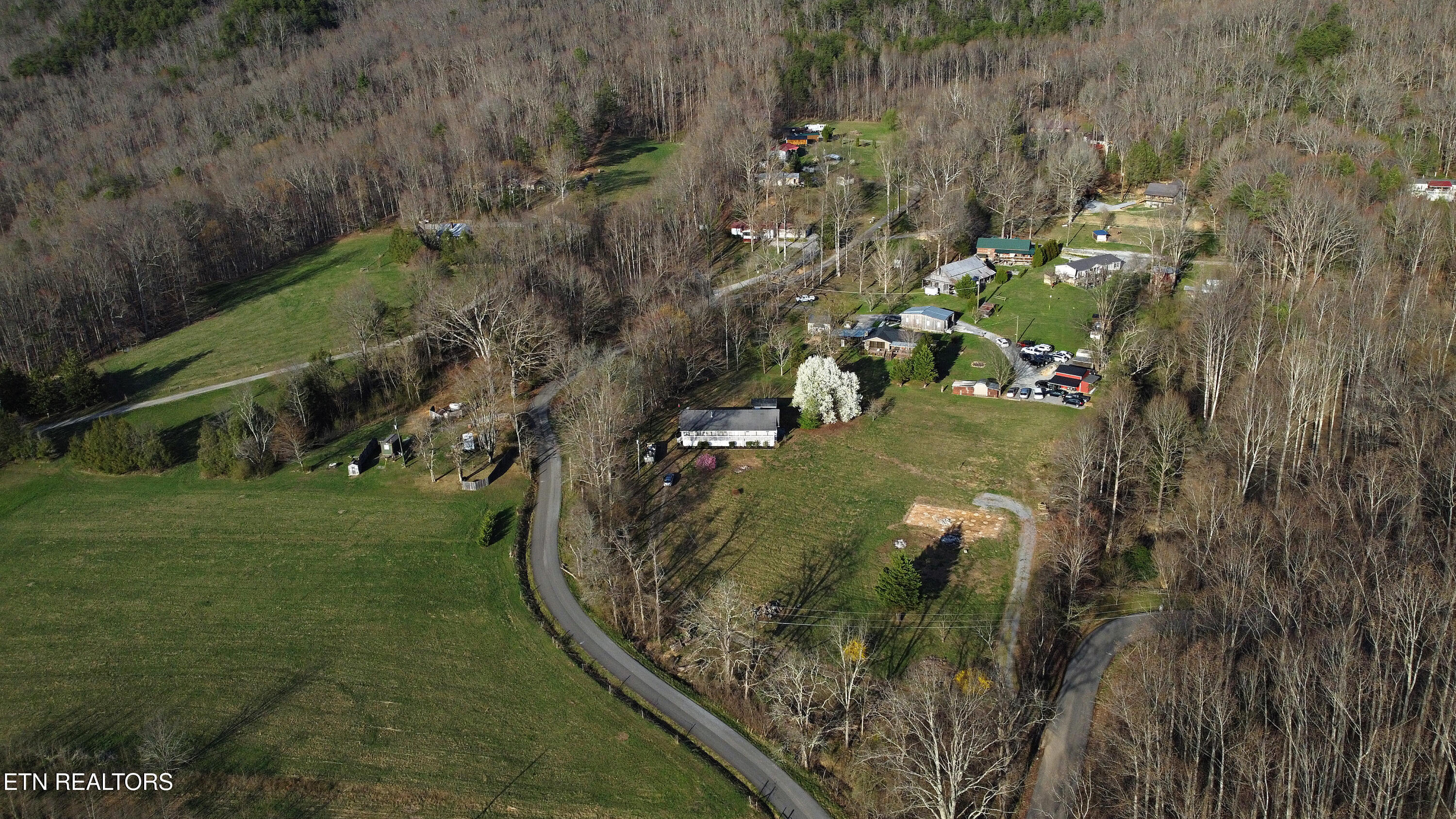2737 Clabo Road Sevierville TN 37862