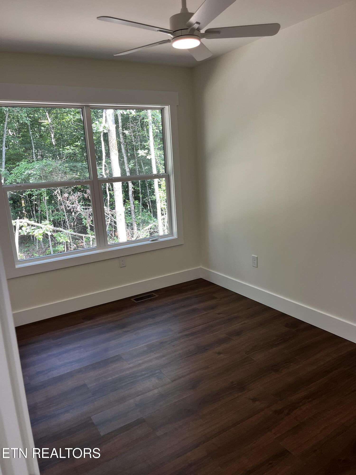 135 Peachtree Drive Crossville TN 38555