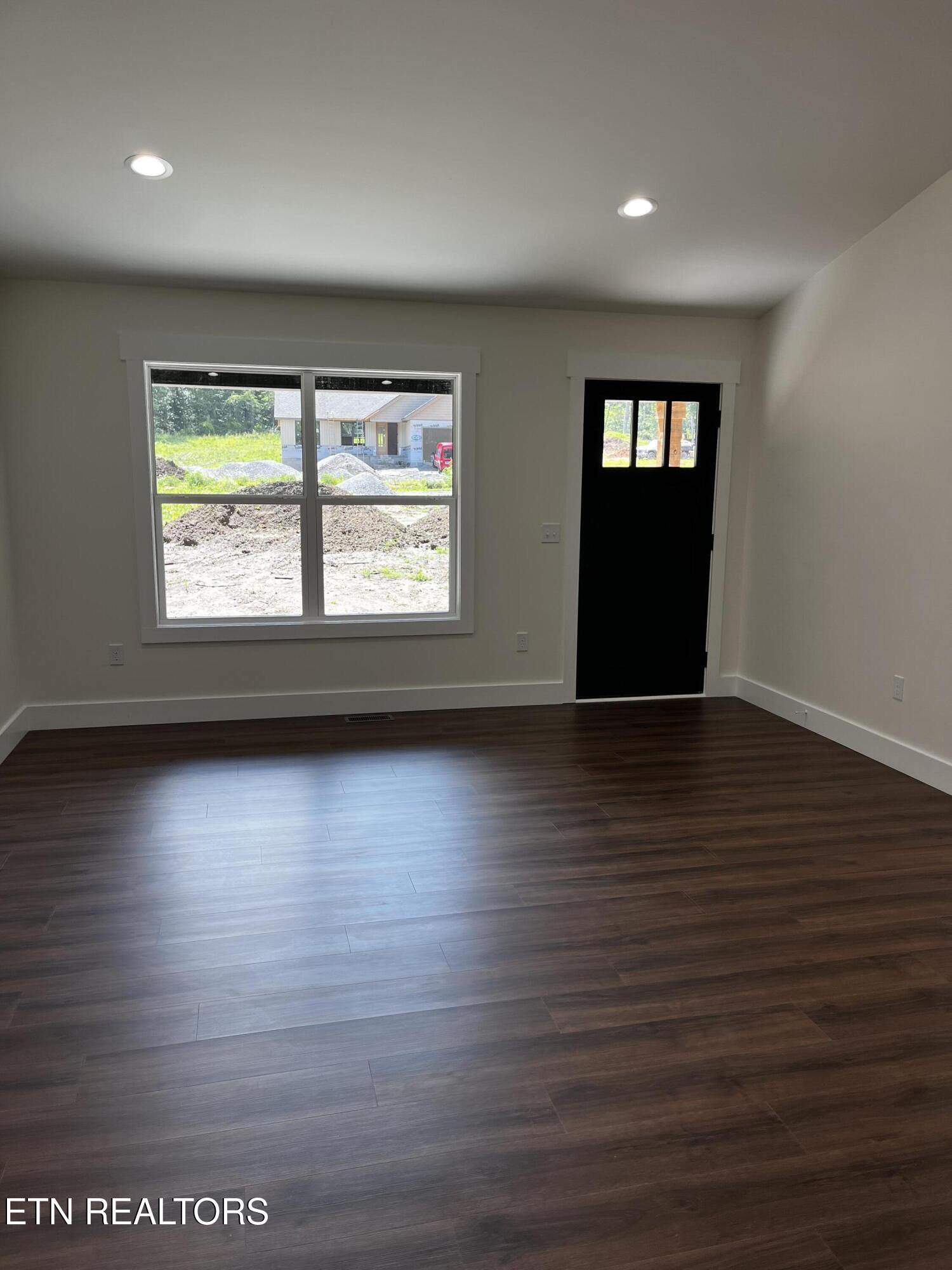 135 Peachtree Drive Crossville TN 38555