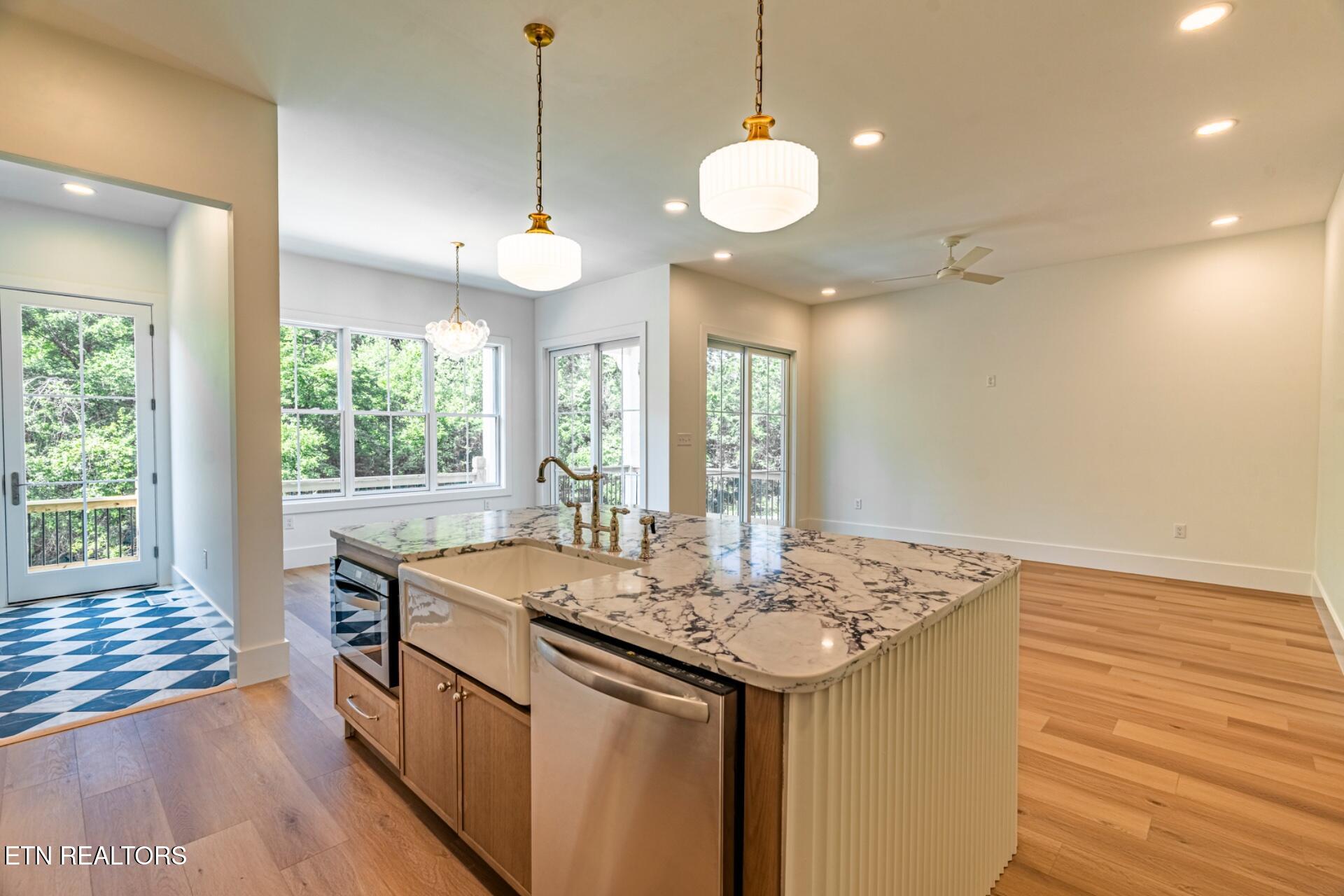 2014 Island Home Avenue Knoxville TN 37920