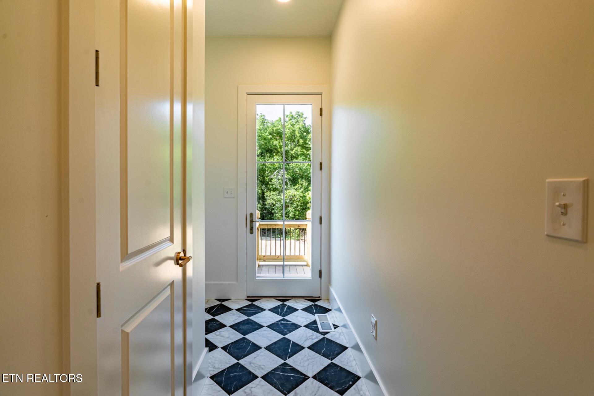 2014 Island Home Avenue Knoxville TN 37920