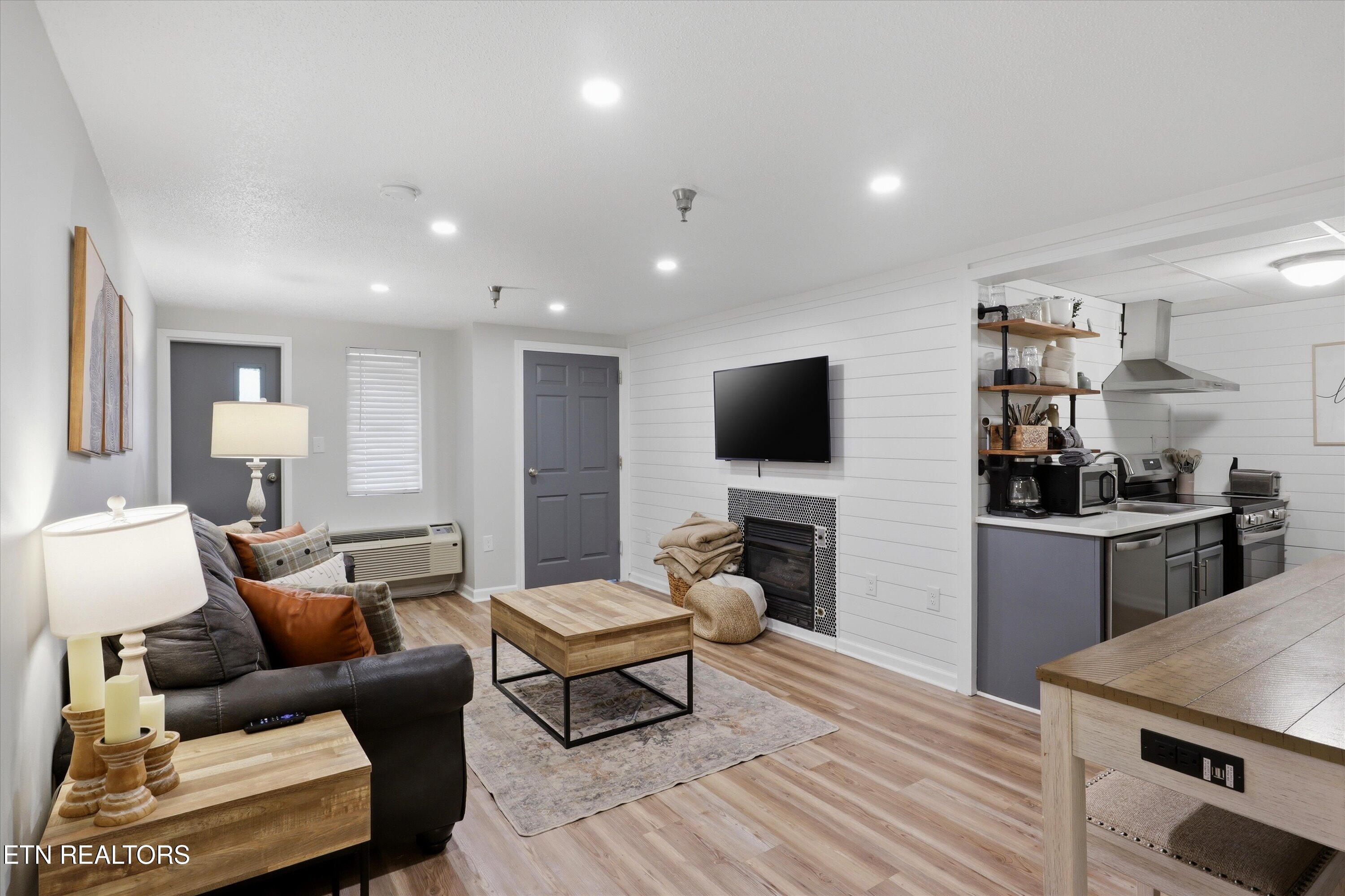 413 Baskins Creek Road Gatlinburg TN 37738