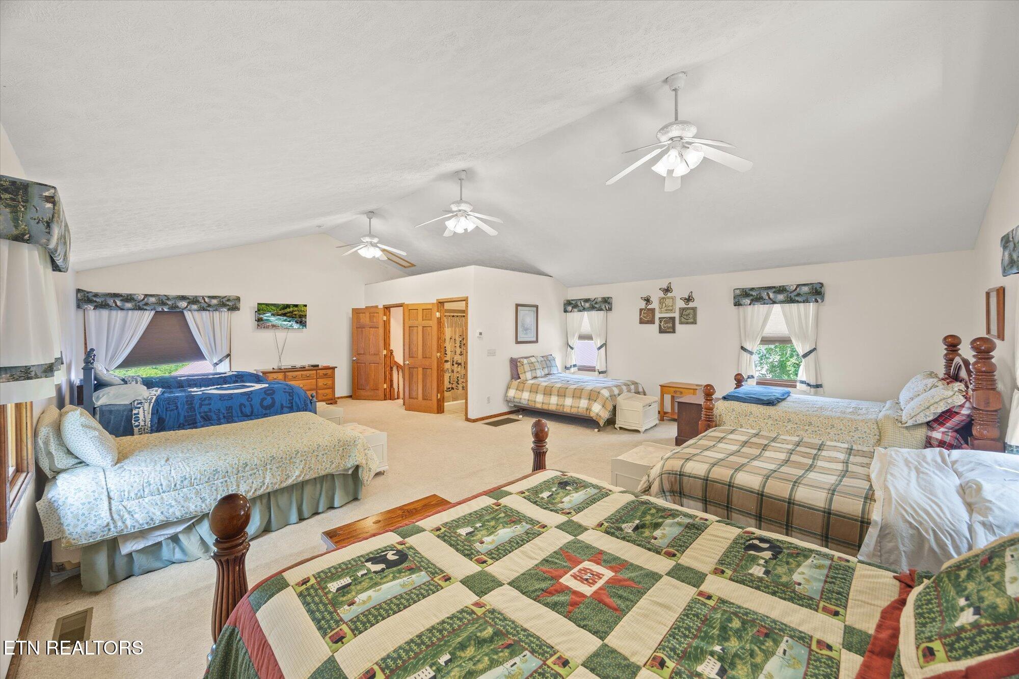 7380 Lillydale Road Byrdstown TN 38549