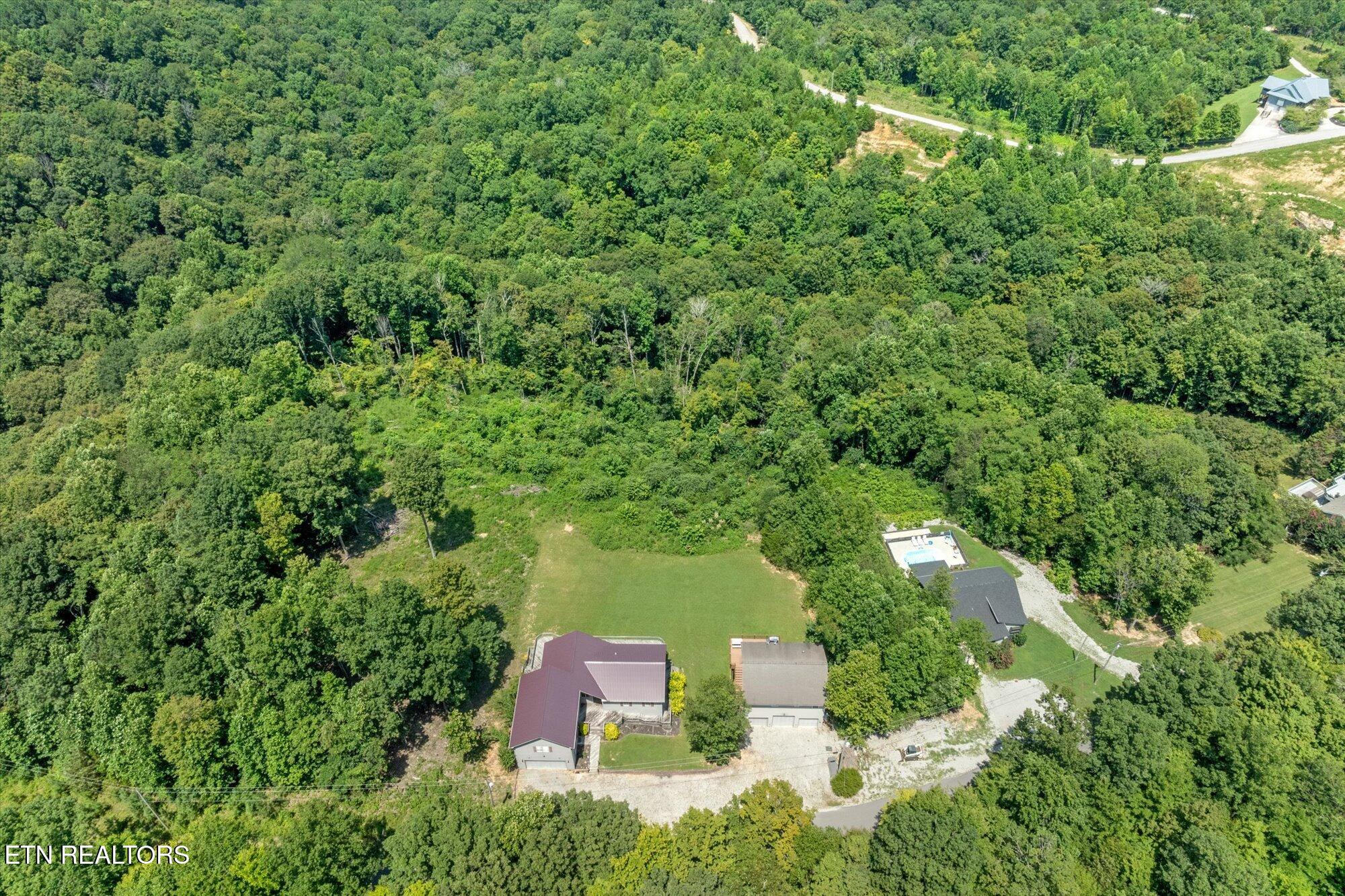 7380 Lillydale Road Byrdstown TN 38549