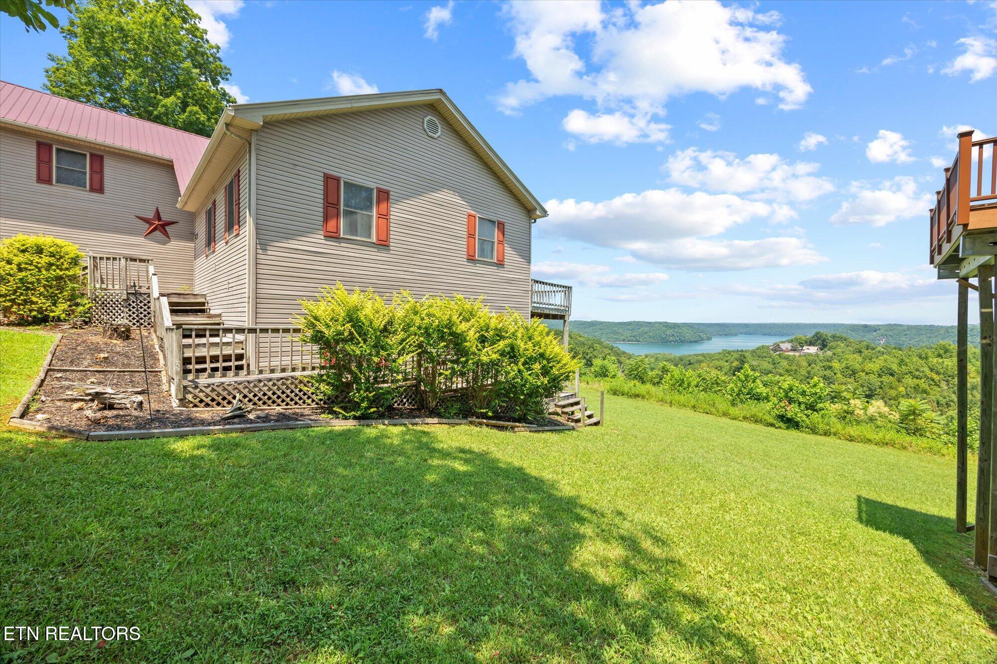 7380 Lillydale Road Byrdstown TN 38549