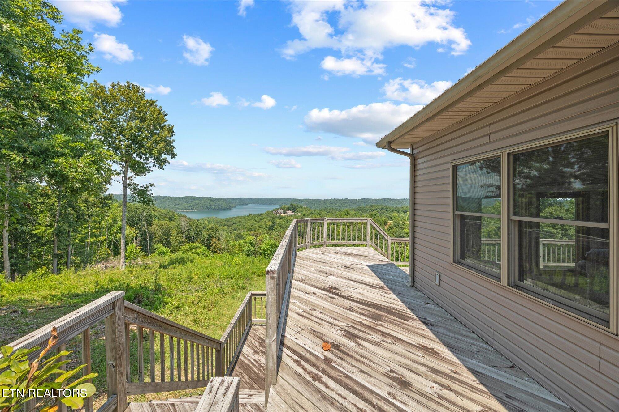 7380 Lillydale Road Byrdstown TN 38549