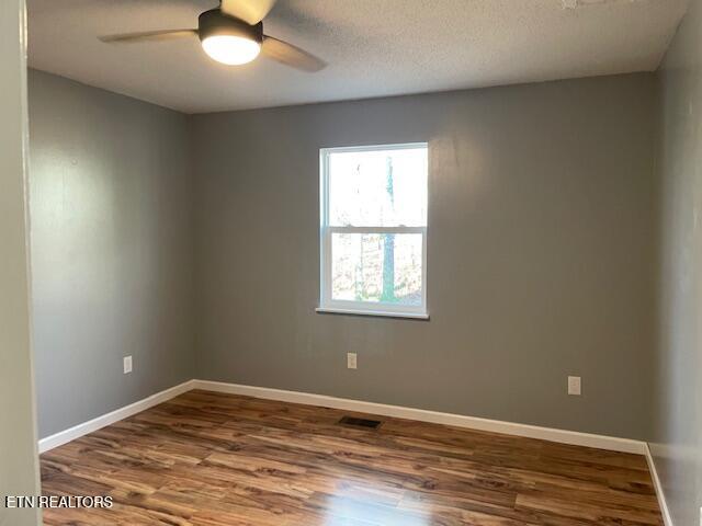 125 Walnut Lane Oneida TN 37841