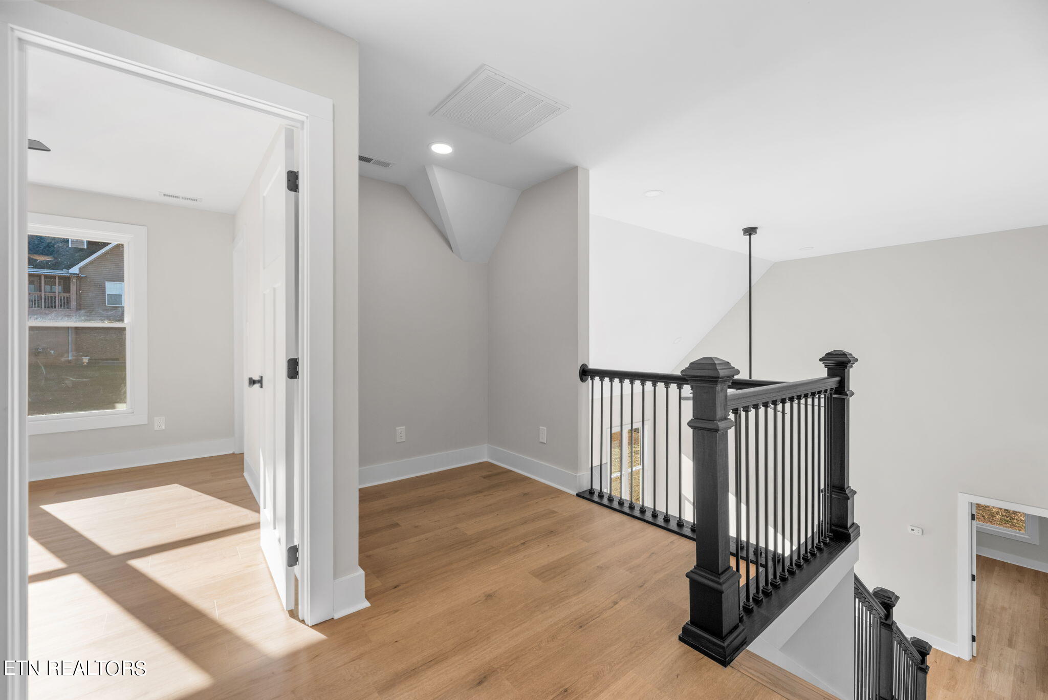 2119 Kings View Loop Seymour TN 37865