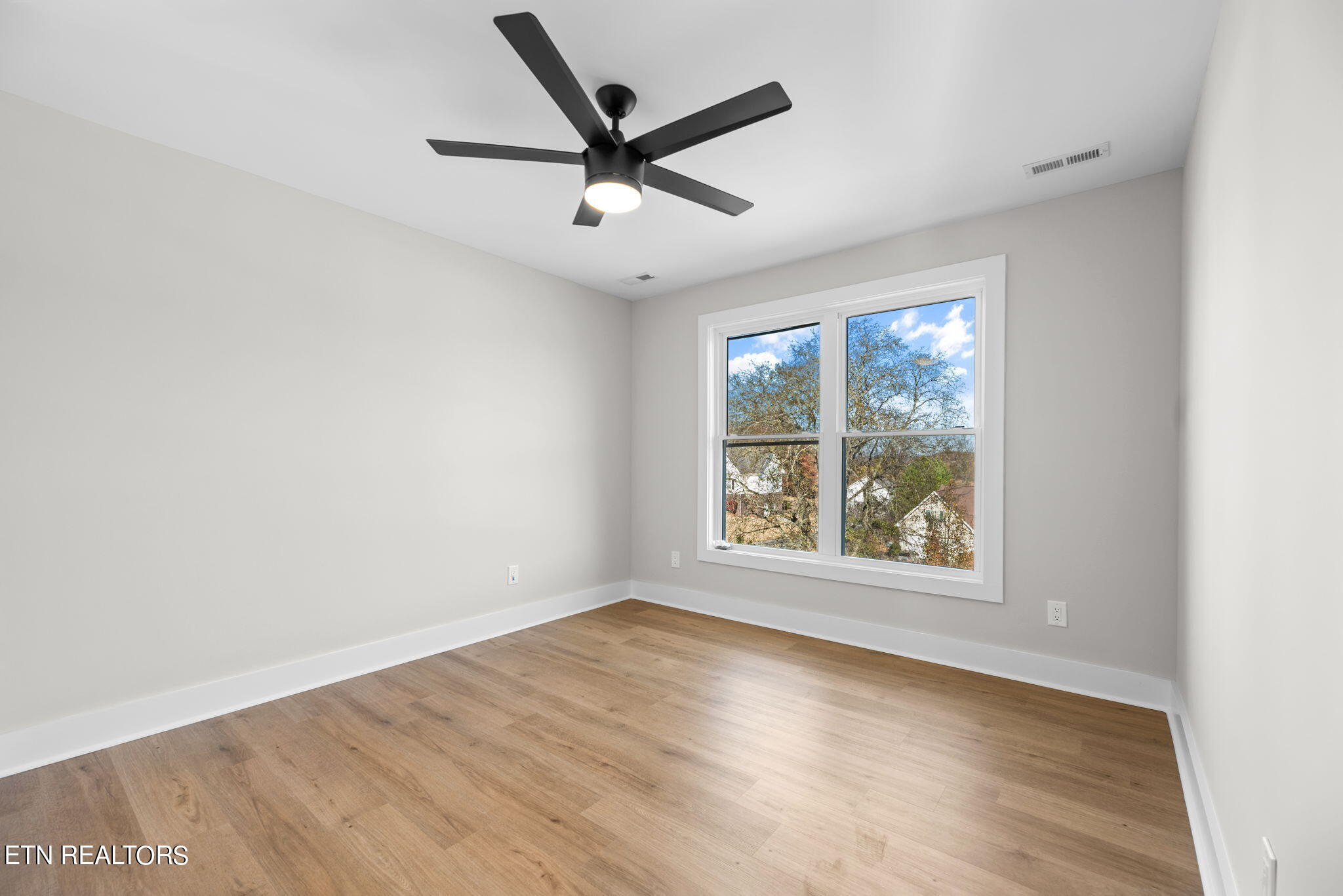 2119 Kings View Loop Seymour TN 37865