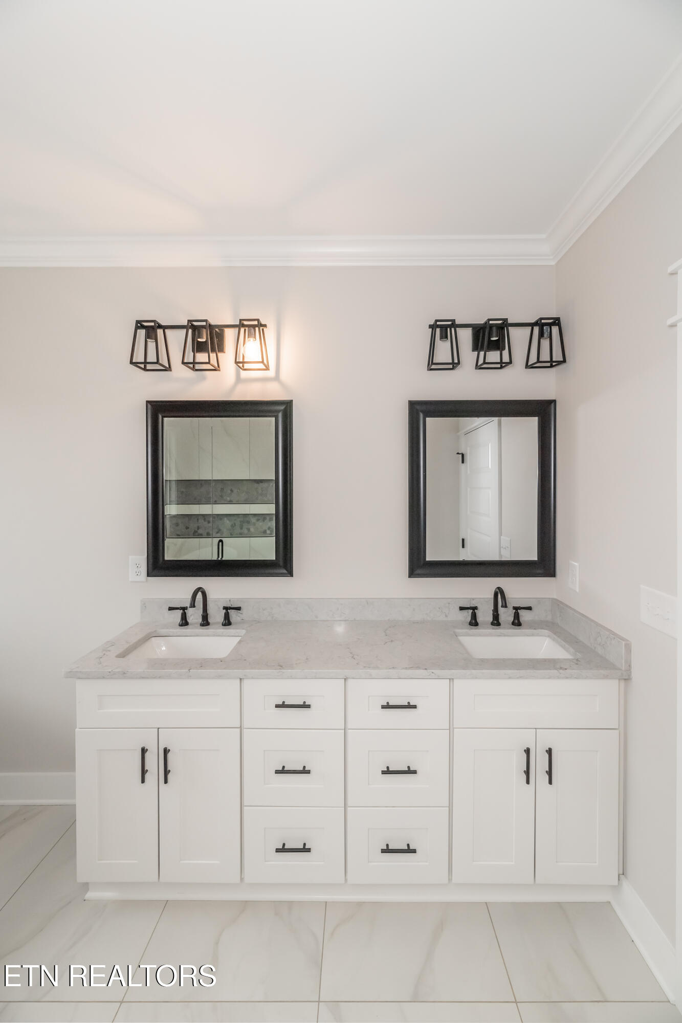 328 Nuhya Lane Loudon TN 37774