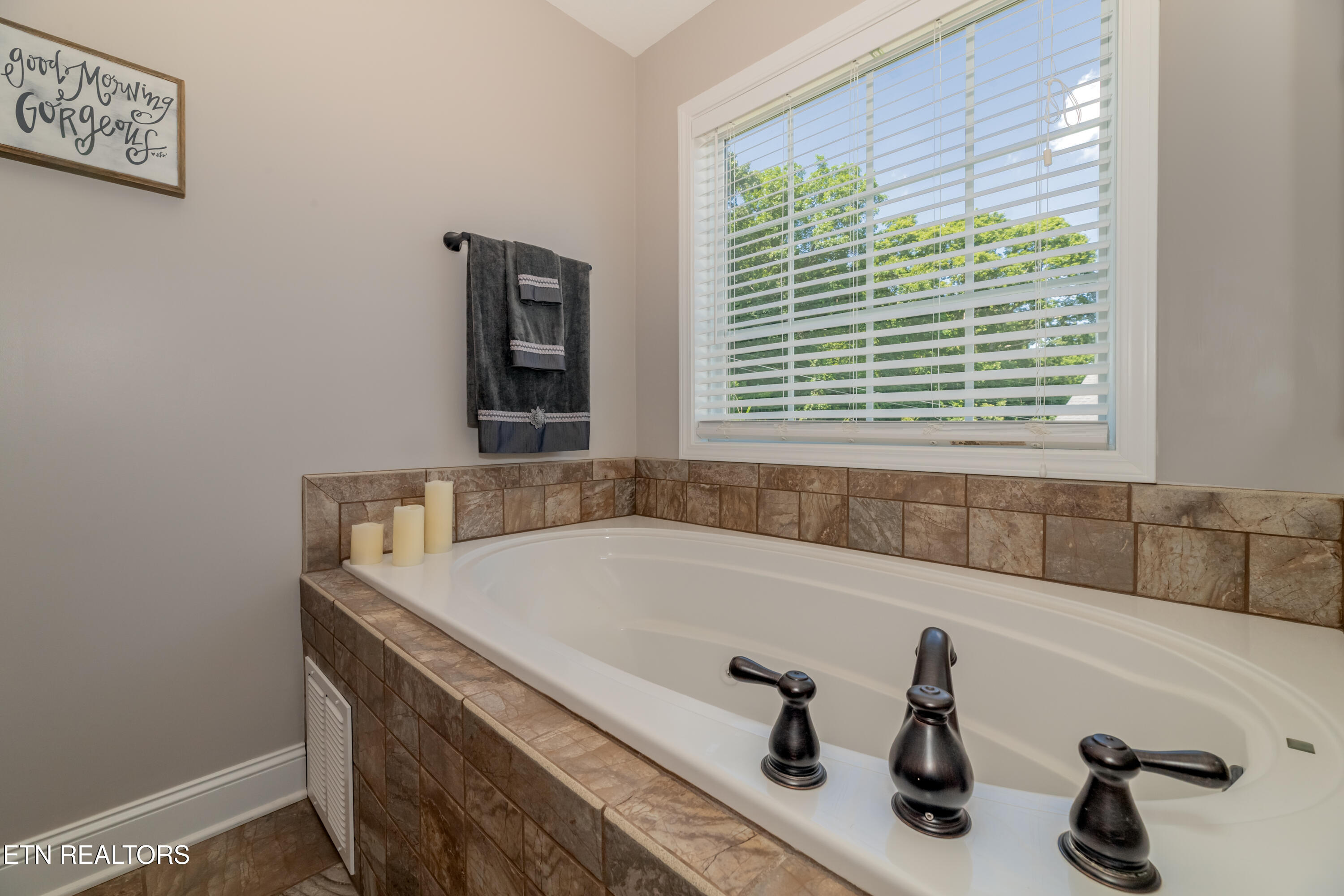 6123 Wishing Well Lane Knoxville TN 37918