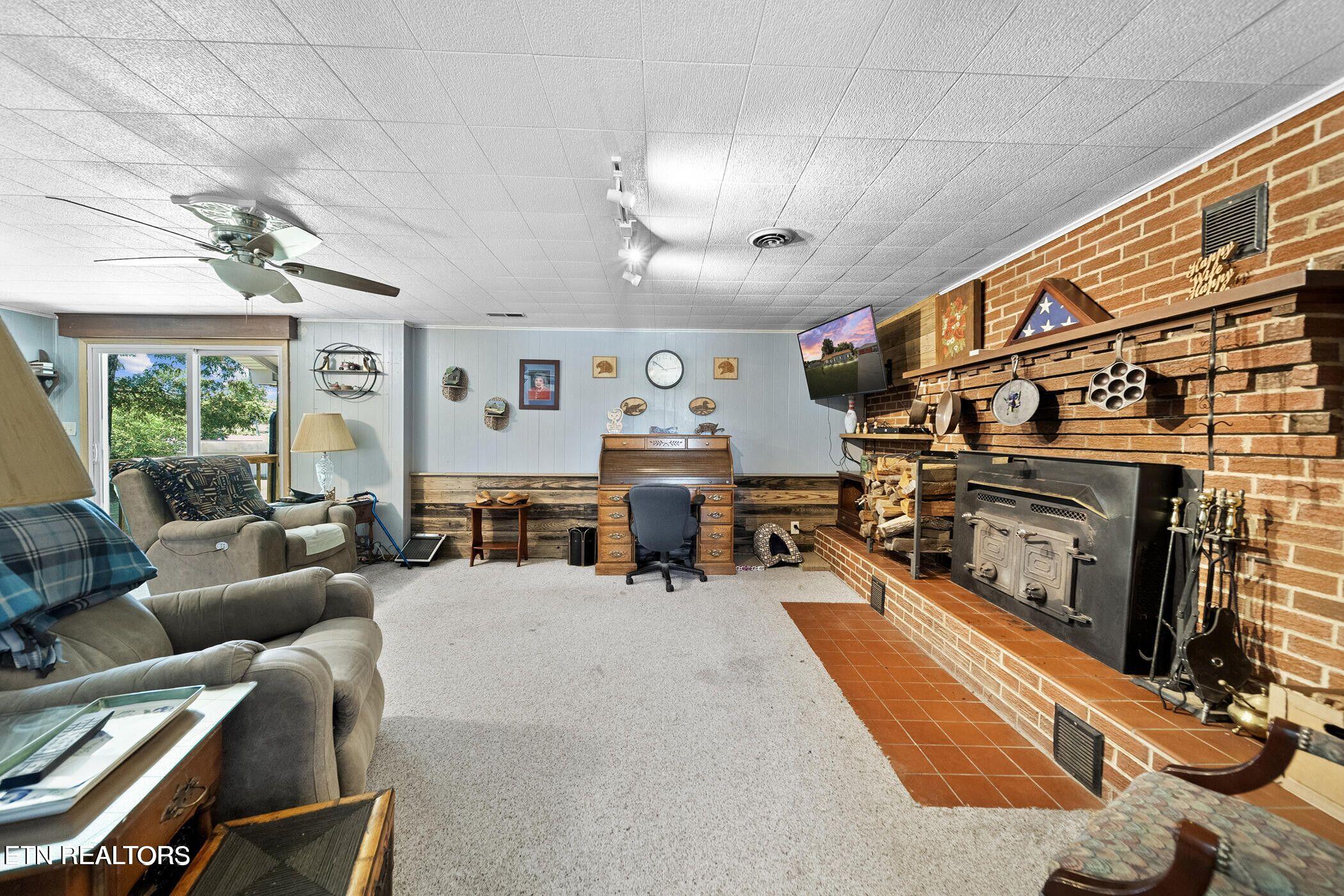 1016 Swan Pond Circle Road Harriman TN 37748