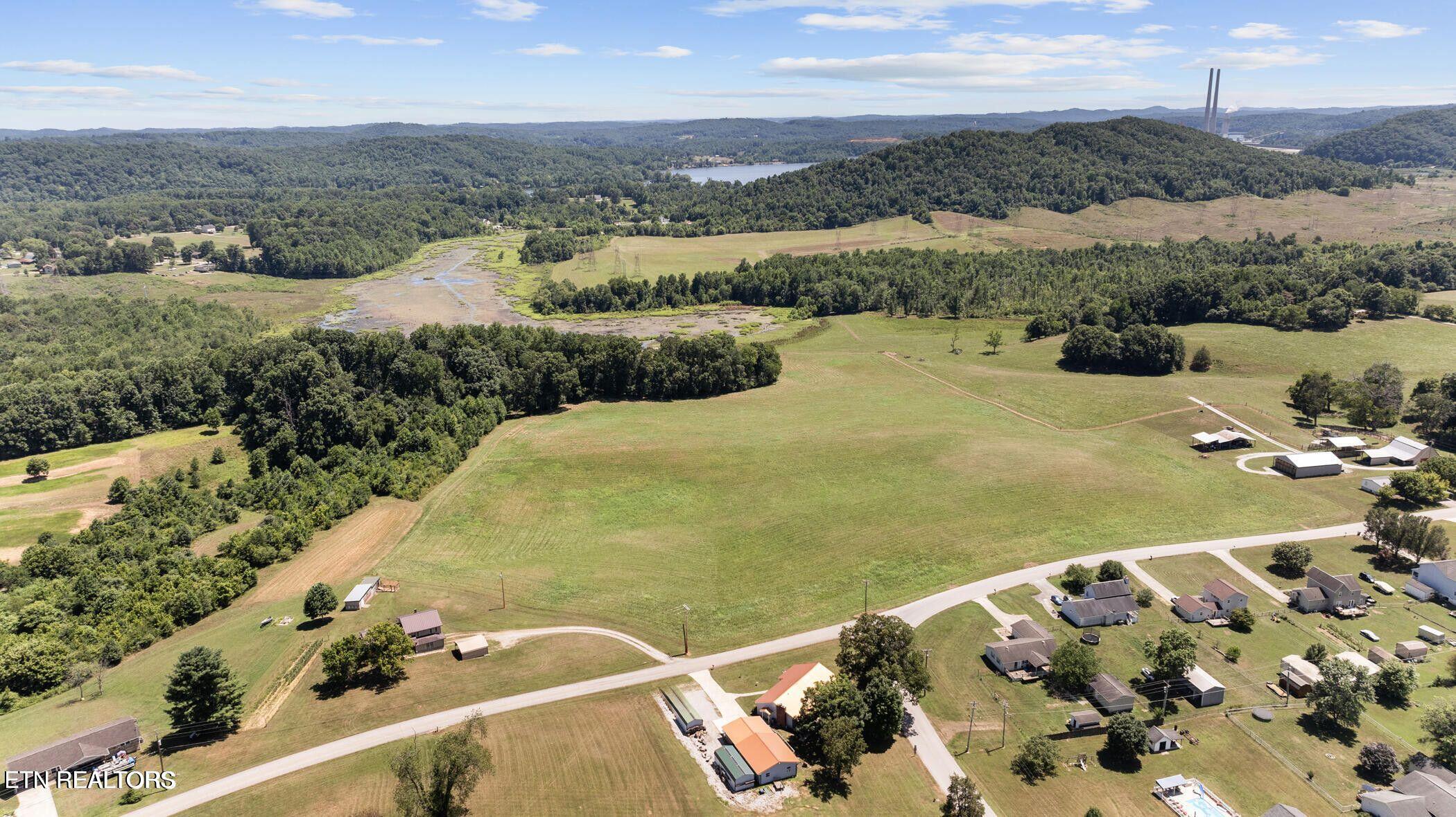 1016 Swan Pond Circle Road Harriman TN 37748