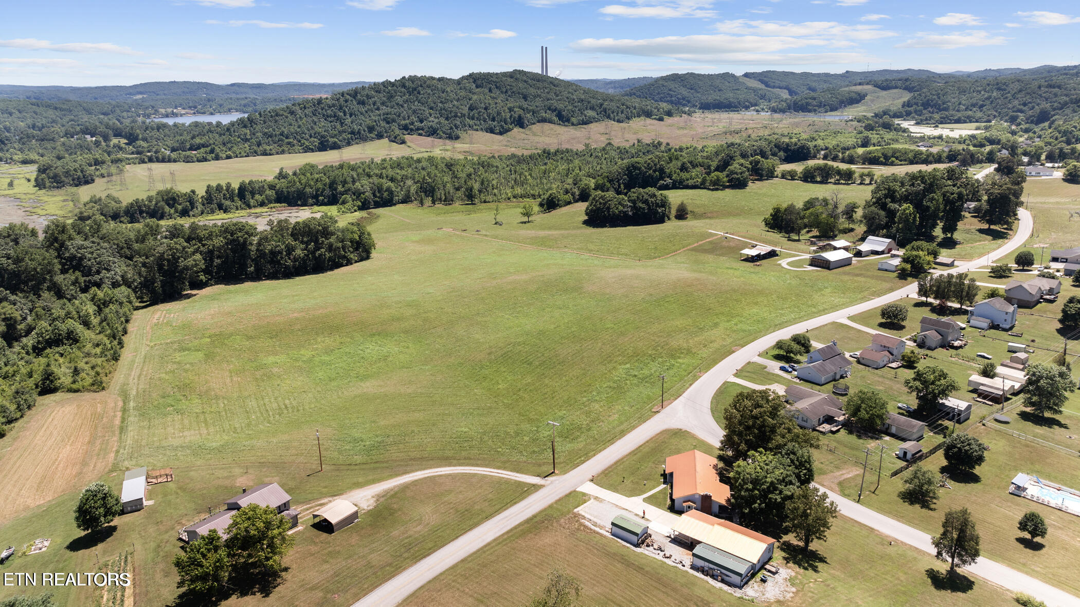 1016 Swan Pond Circle Road Harriman TN 37748