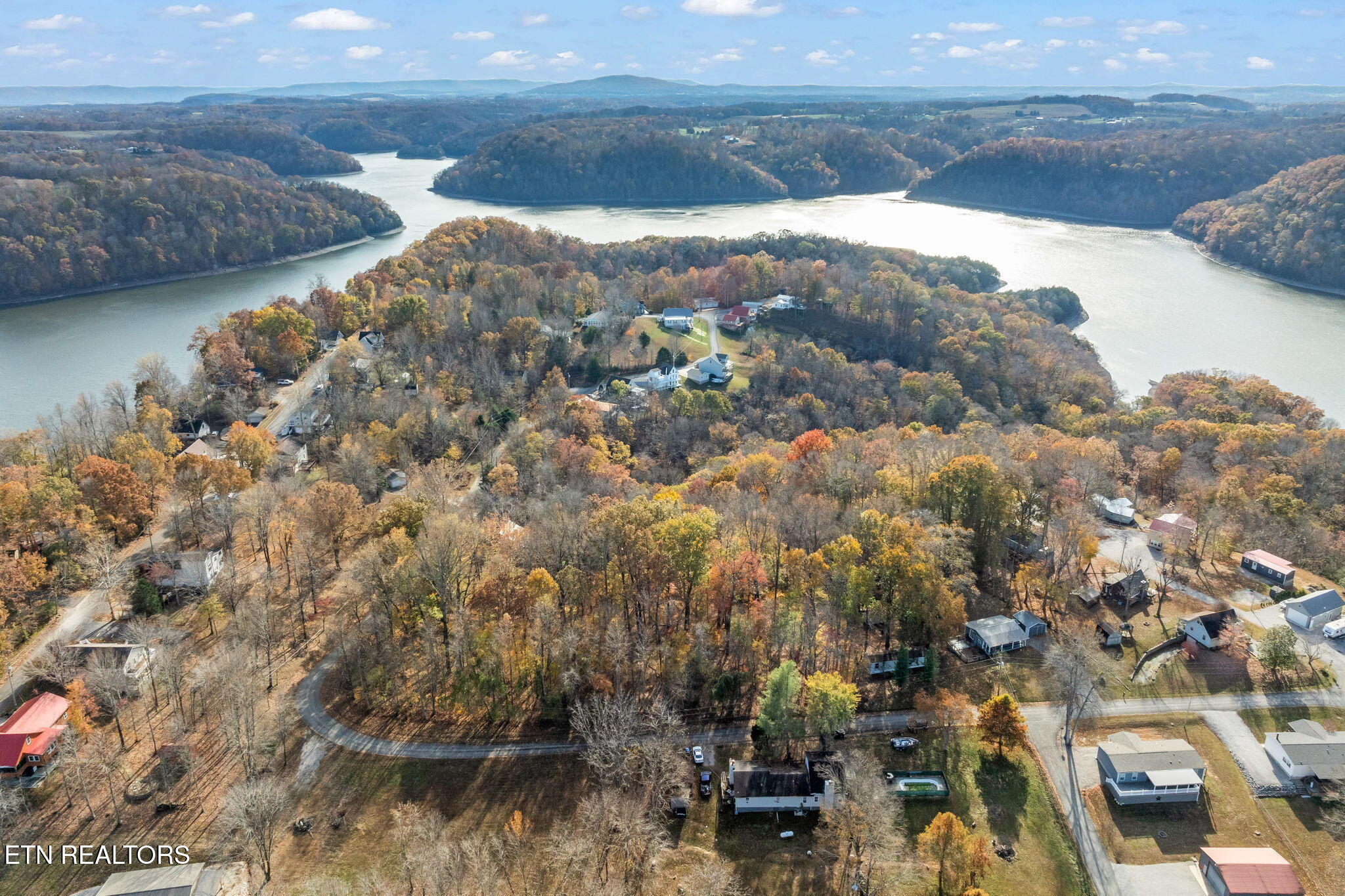 107 Lakeview Spur Byrdstown TN 38549
