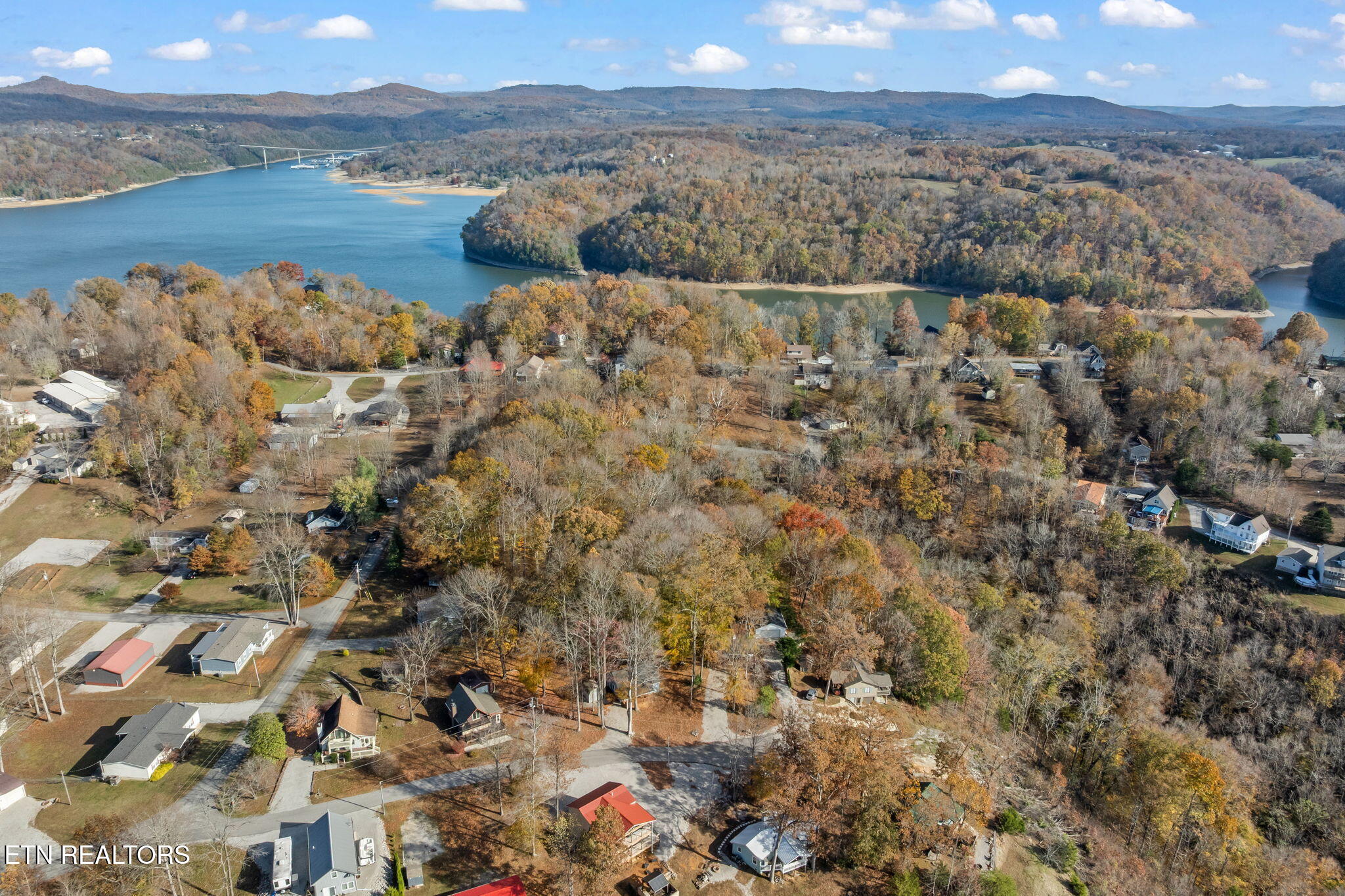 107 Lakeview Spur Byrdstown TN 38549