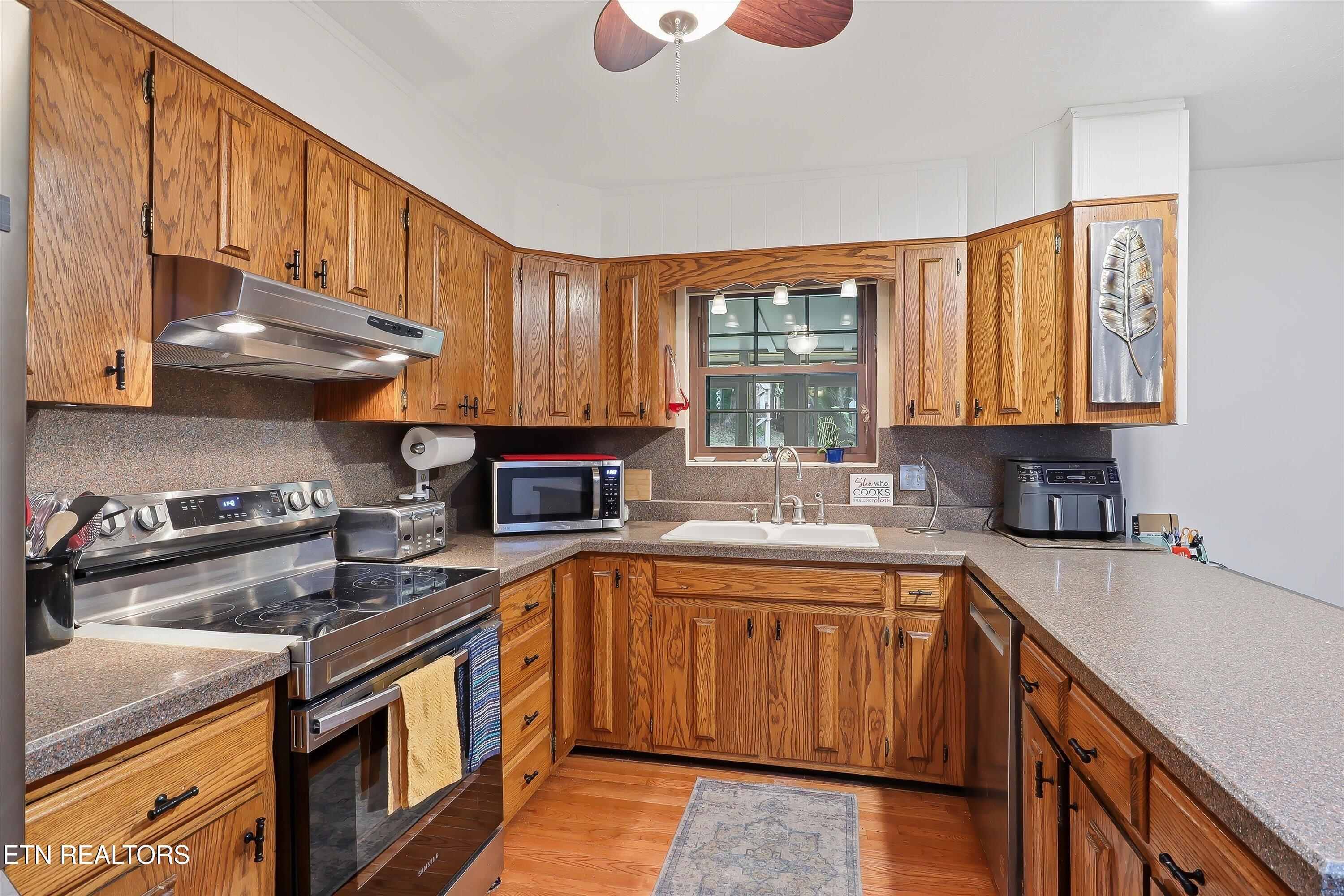 2337 Evergreen Road Louisville TN 37777