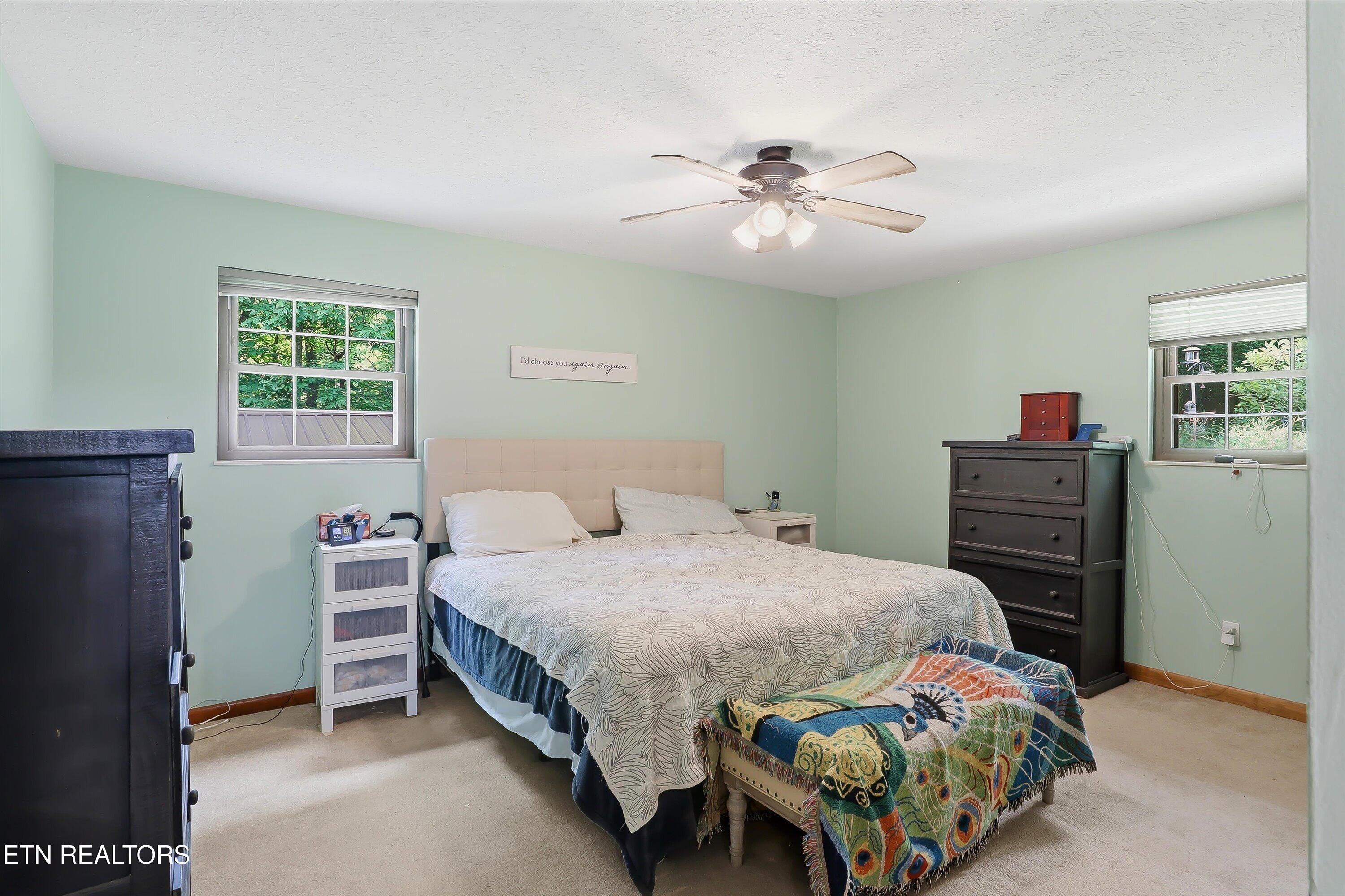 2337 Evergreen Road Louisville TN 37777