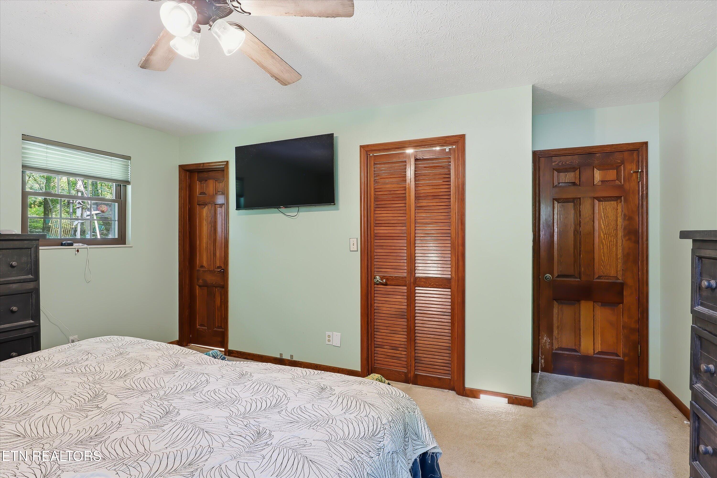 2337 Evergreen Road Louisville TN 37777