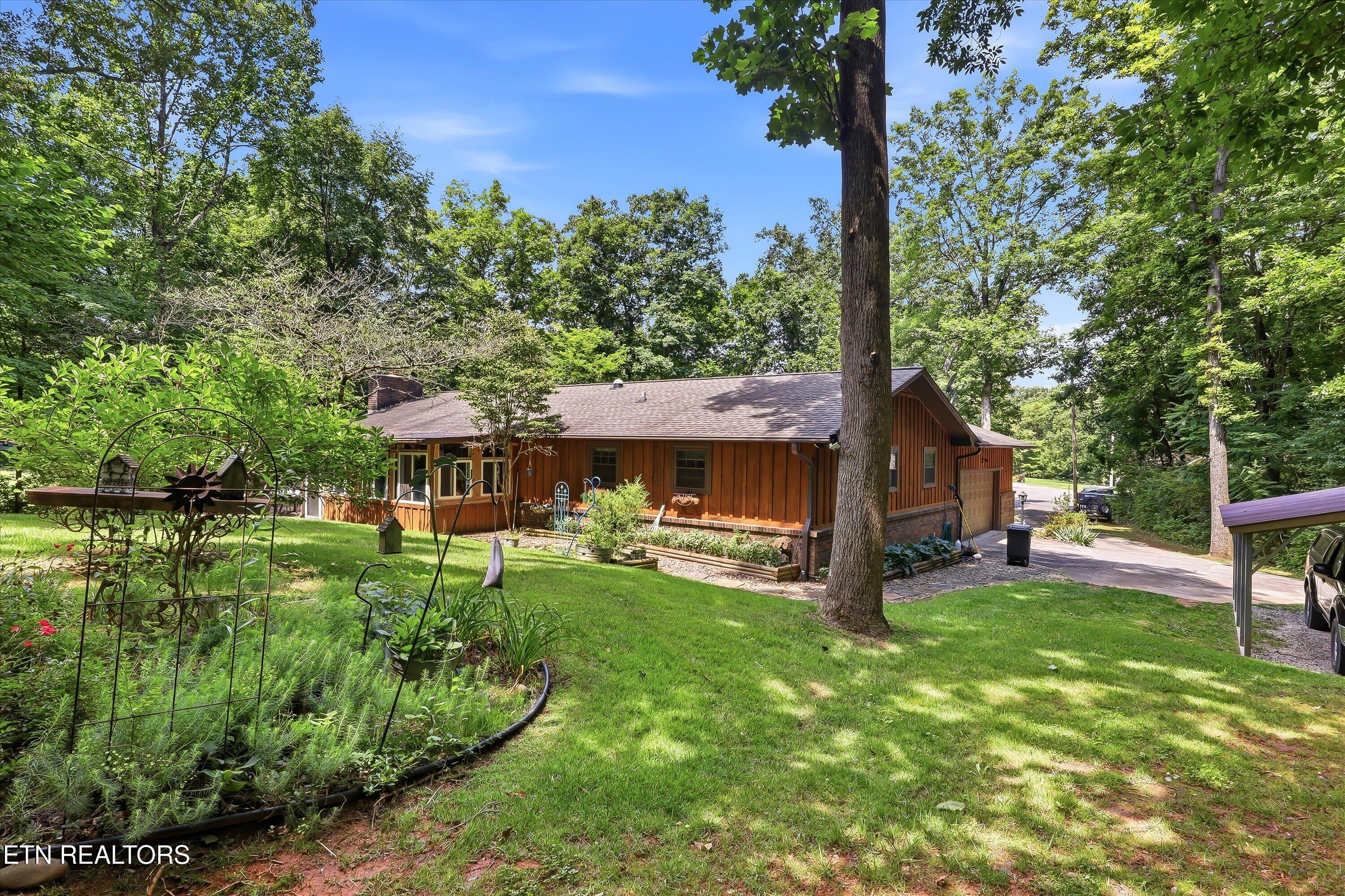 2337 Evergreen Road Louisville TN 37777