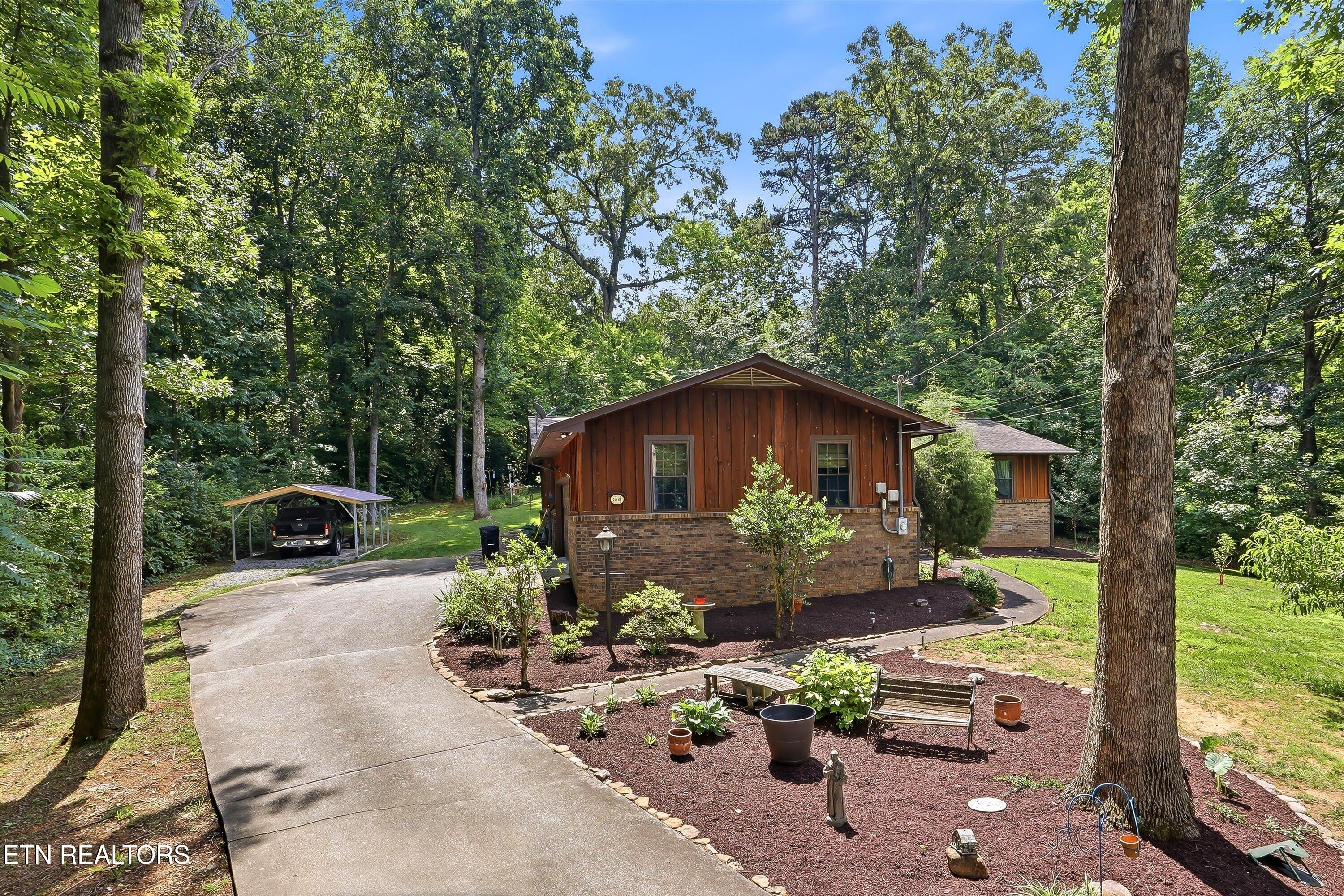 2337 Evergreen Road Louisville TN 37777