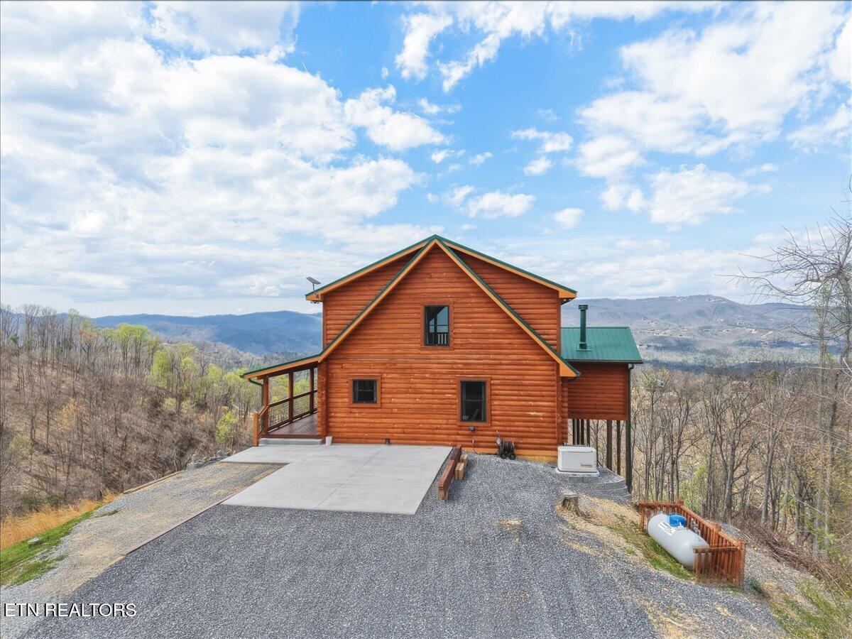 2266 Lone Ridge Drive Sevierville TN 37862