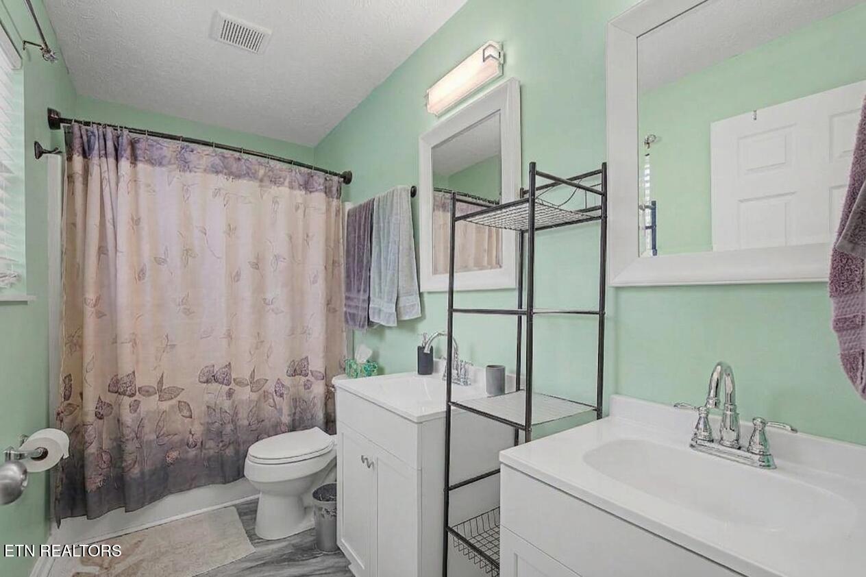 3910 Oakland Drive Knoxville TN 37918