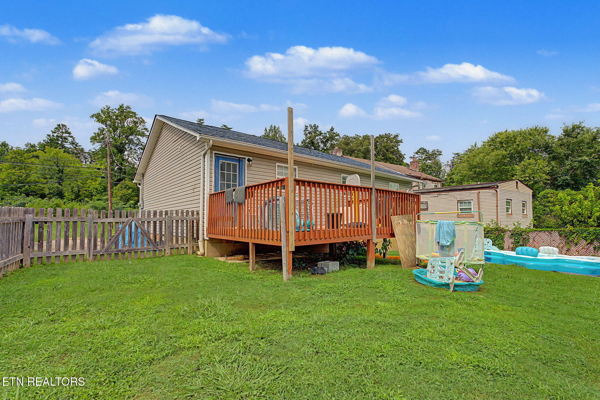3910 Oakland Drive Knoxville TN 37918