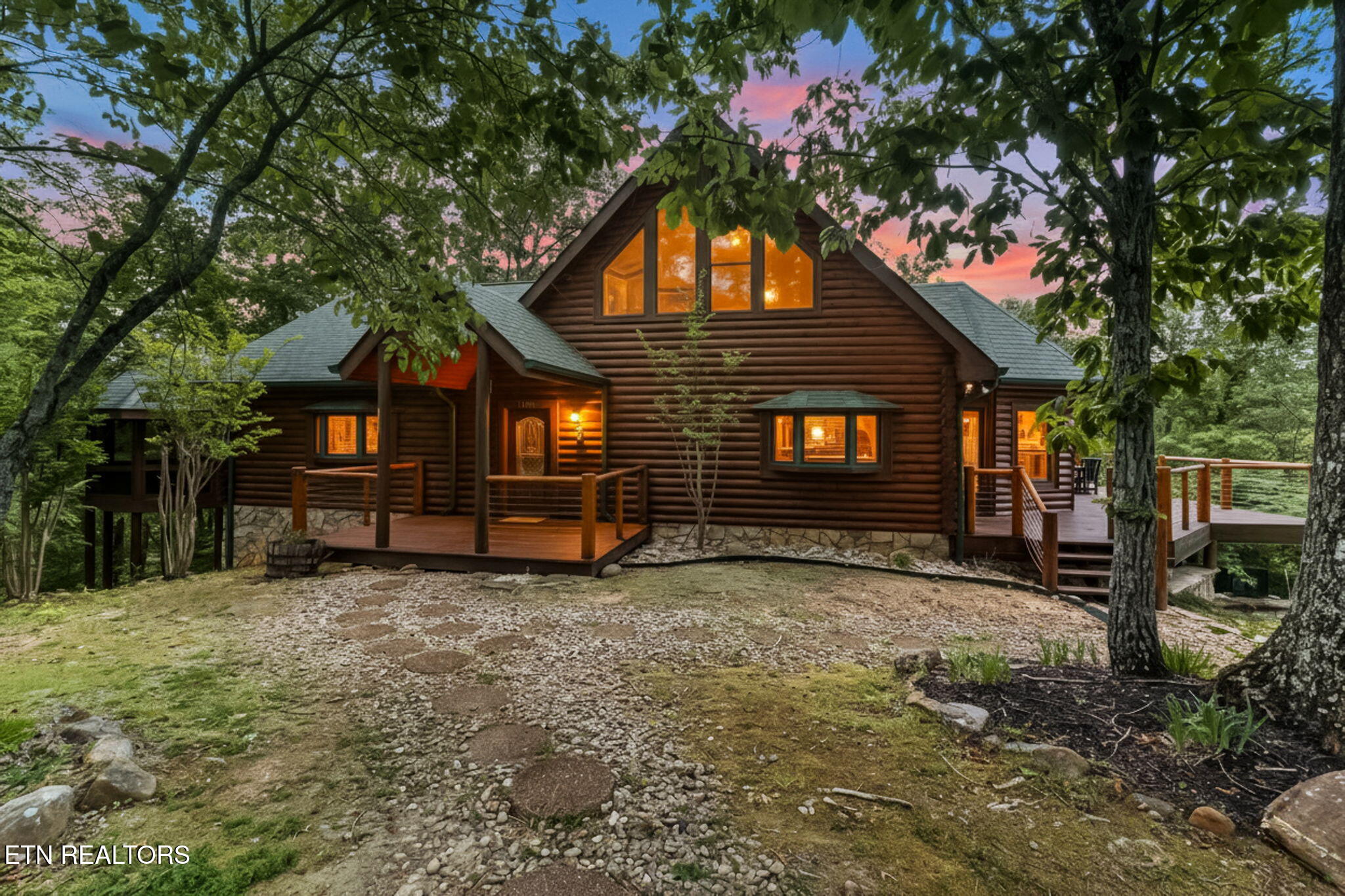 2804 Cedar Falls Way Sevierville TN 37862