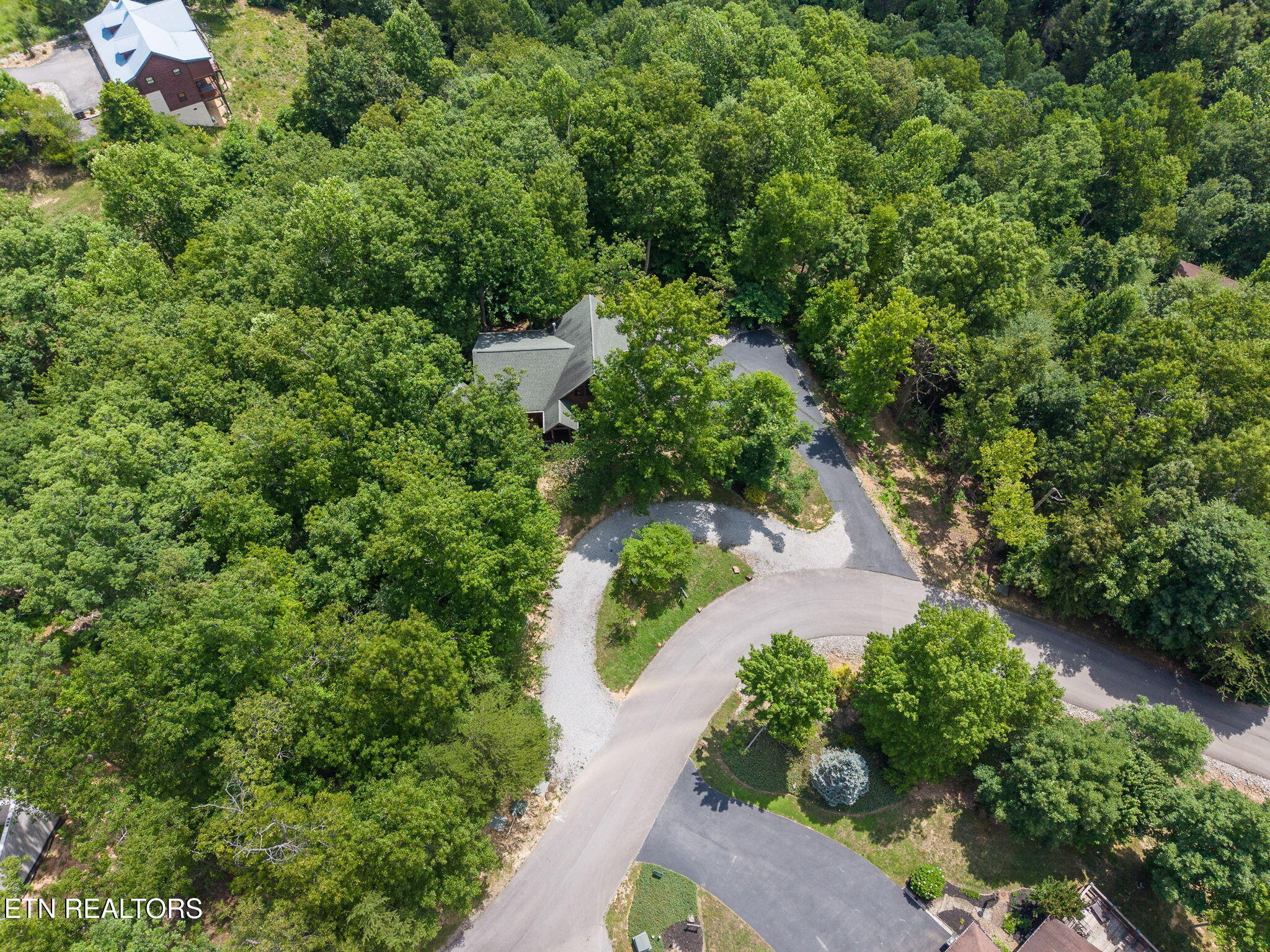2804 Cedar Falls Way Sevierville TN 37862