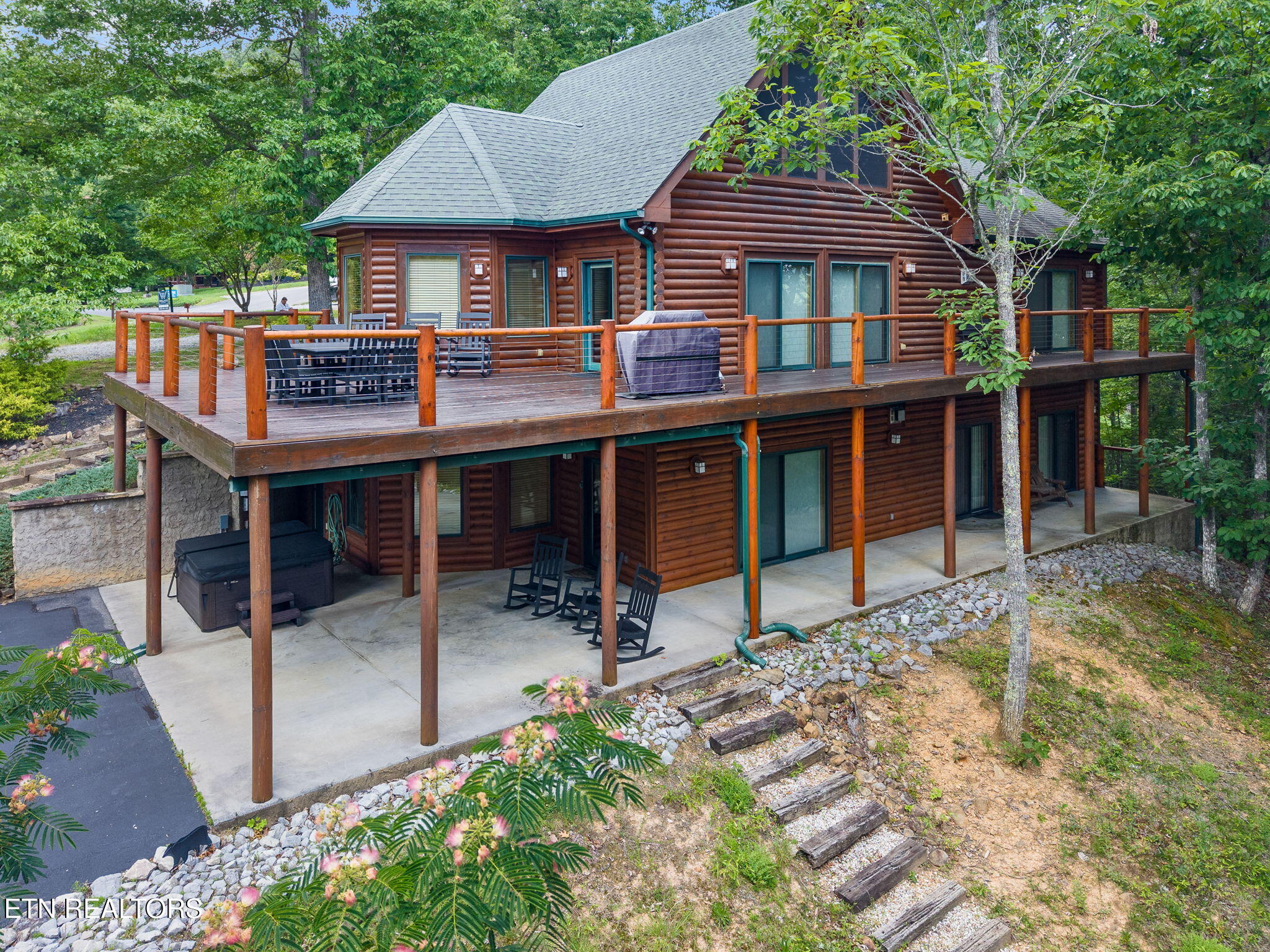 2804 Cedar Falls Way Sevierville TN 37862