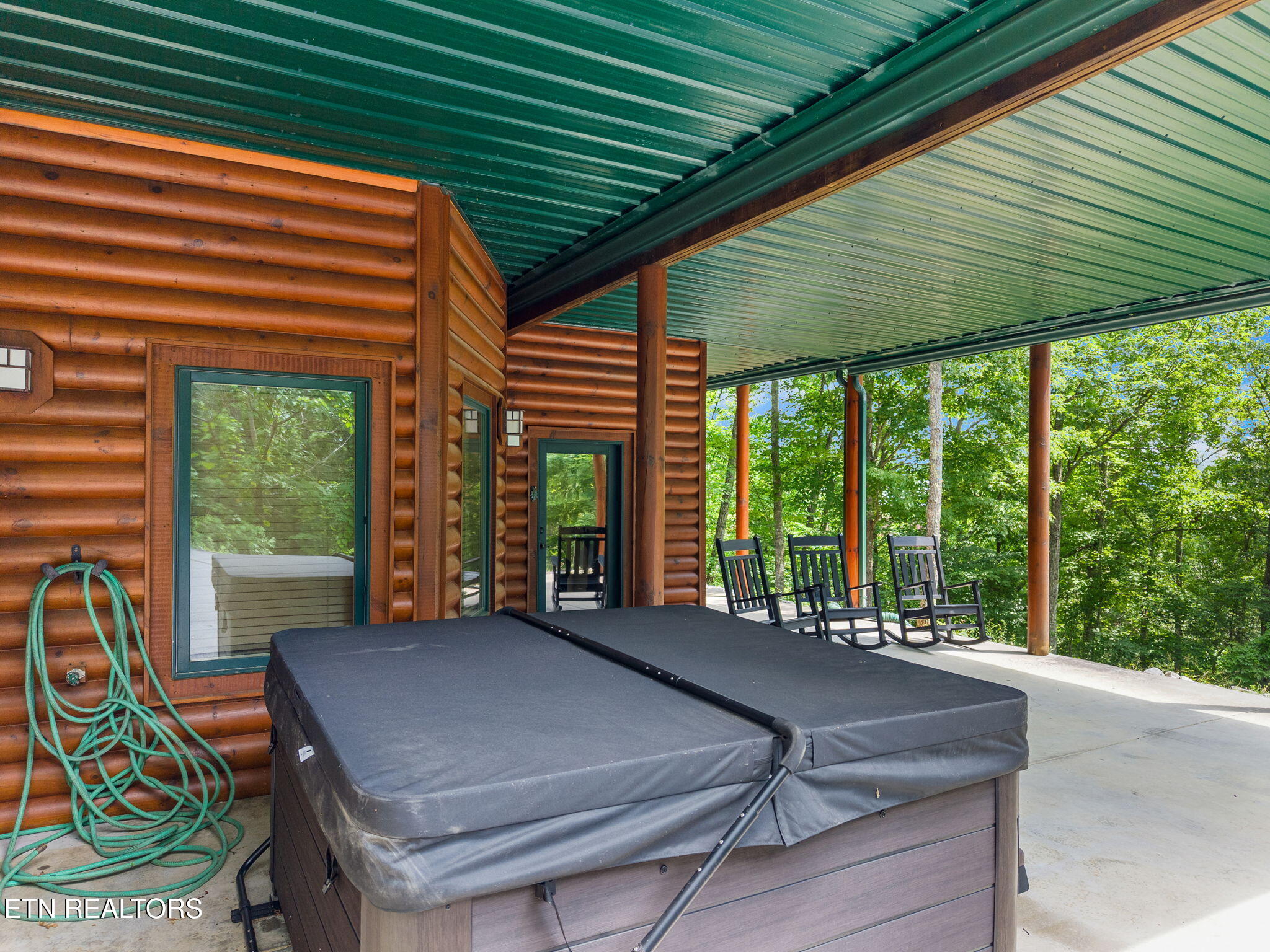 2804 Cedar Falls Way Sevierville TN 37862