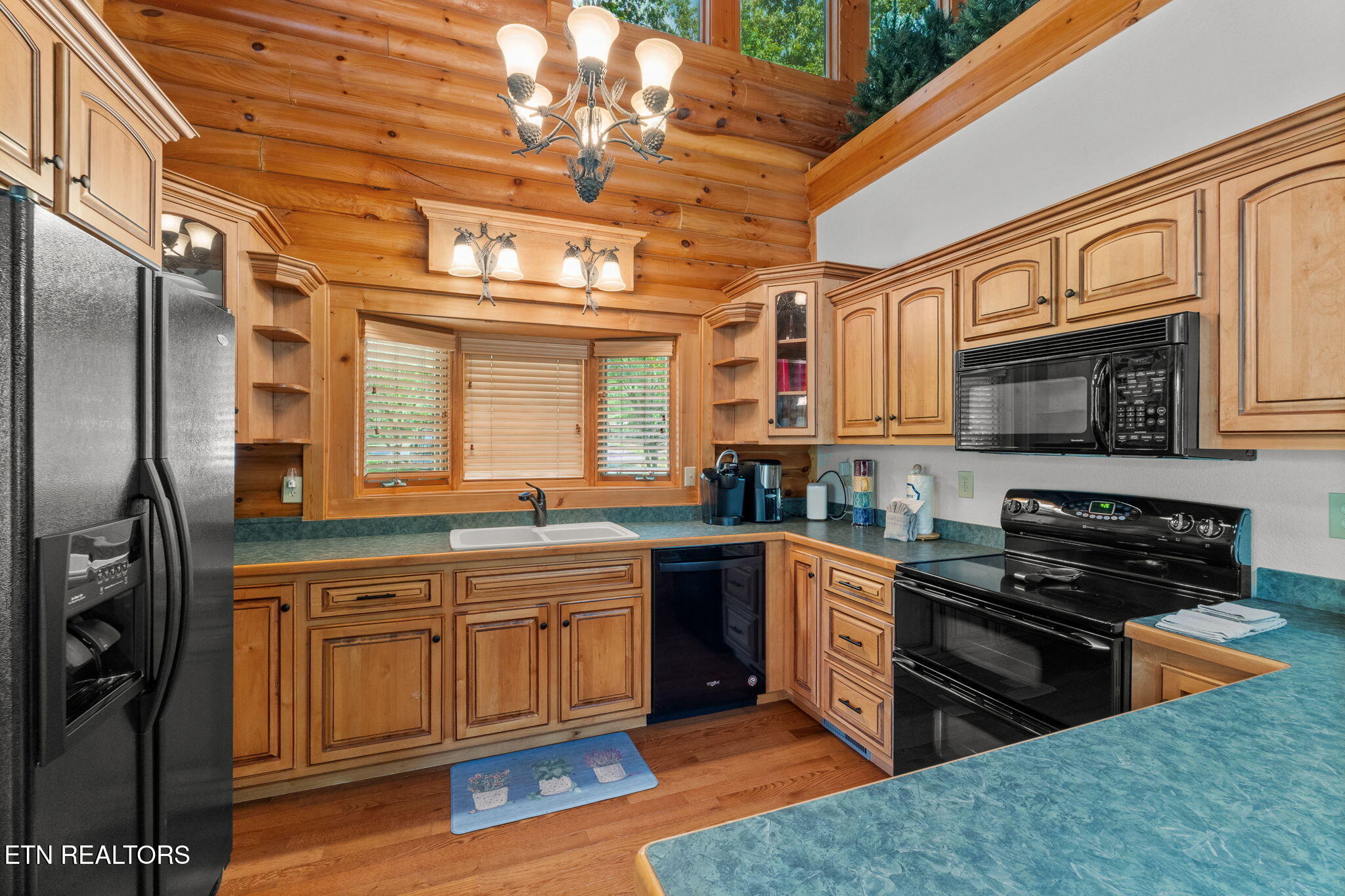 2804 Cedar Falls Way Sevierville TN 37862
