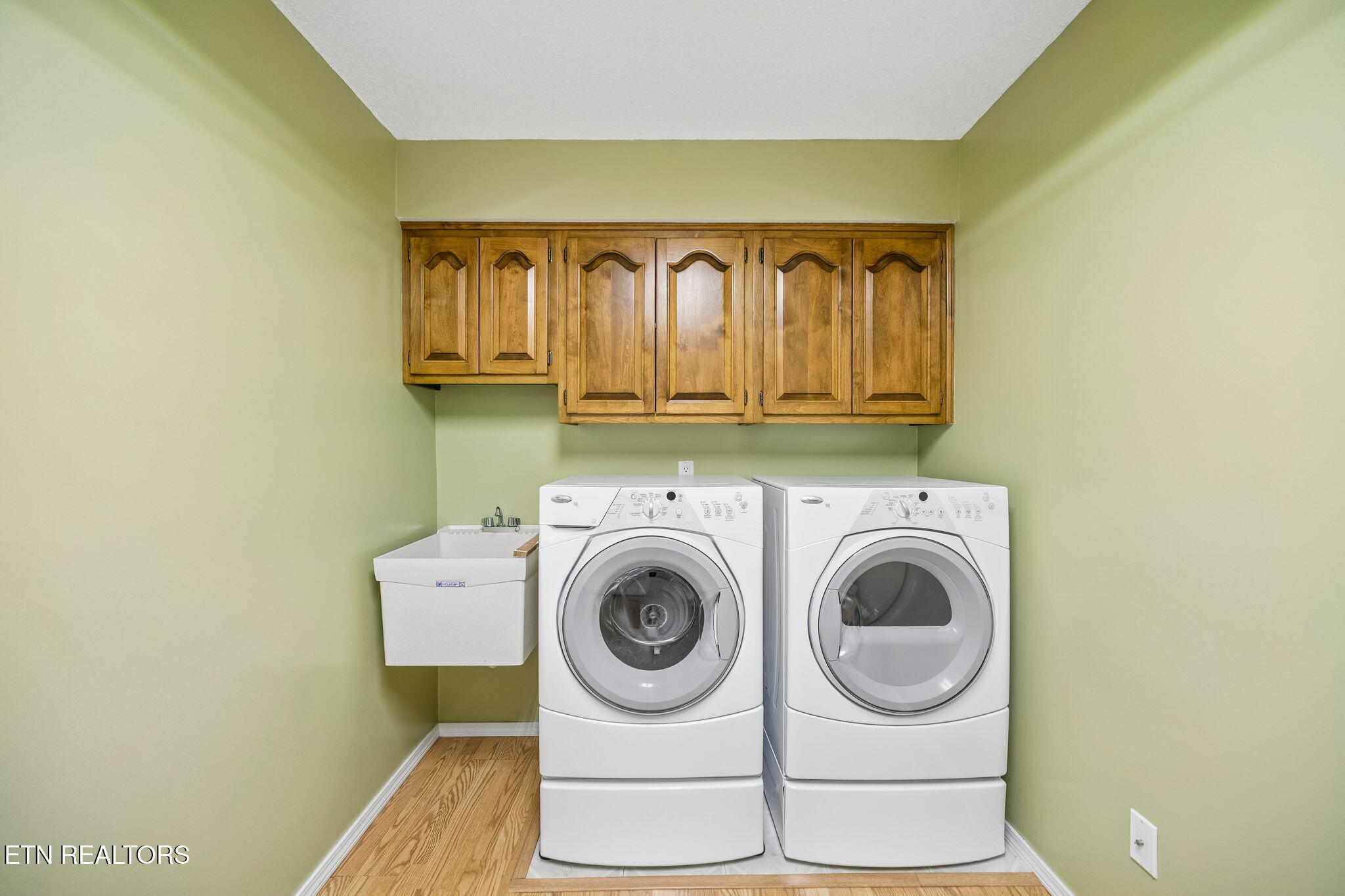 212 Tooweka Lane Loudon TN 37774