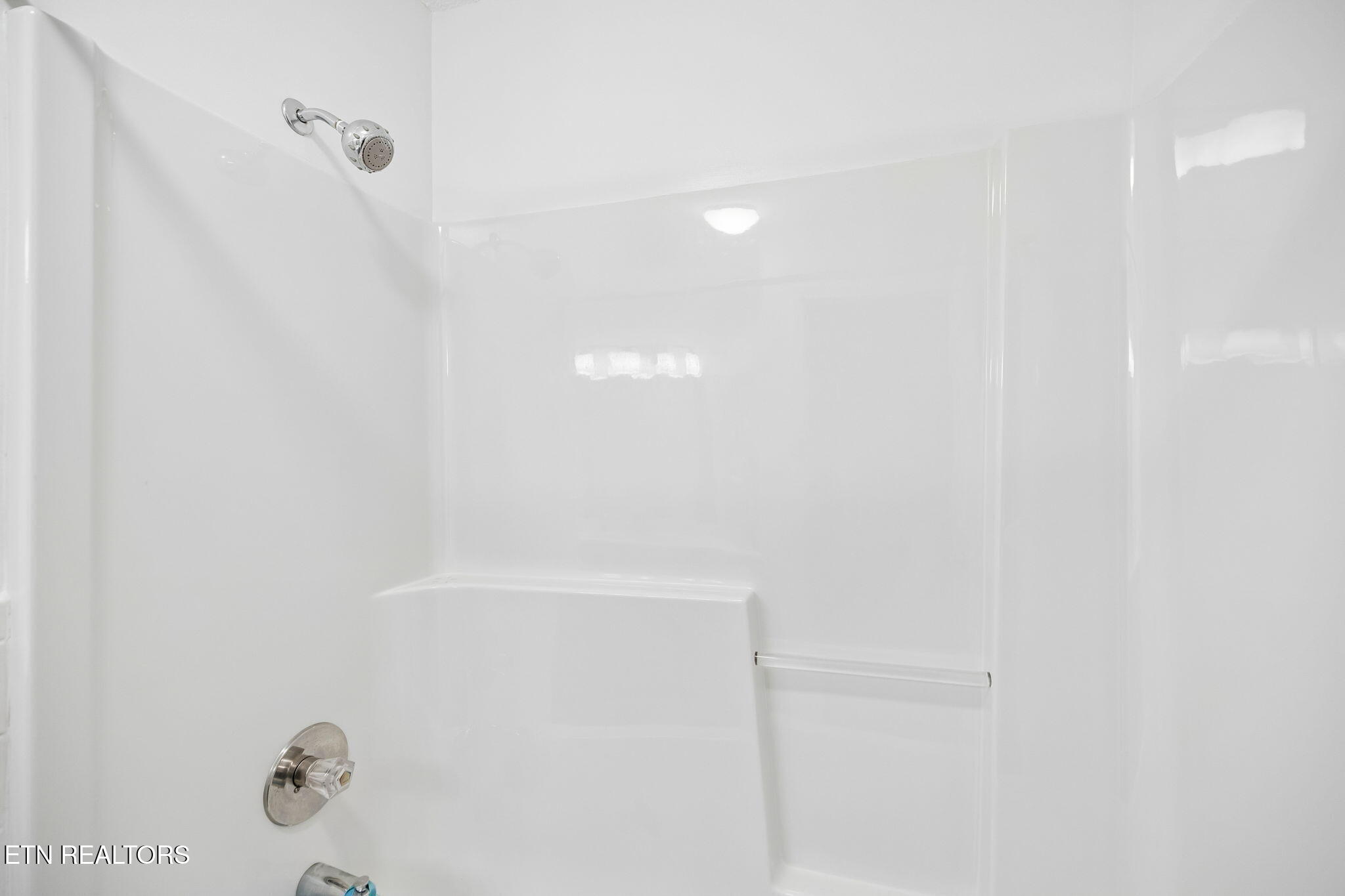 212 Tooweka Lane Loudon TN 37774